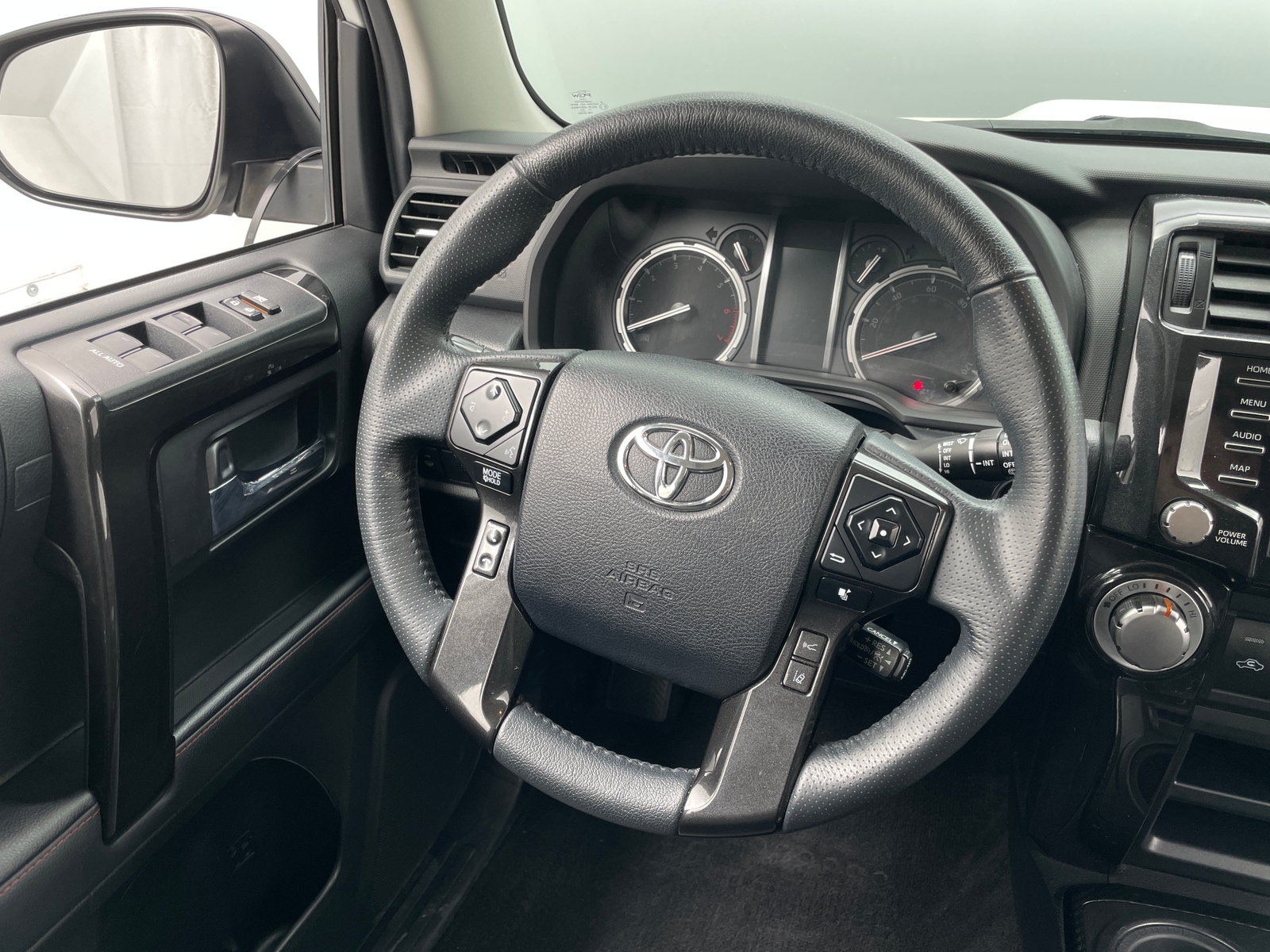 Thumbnail: 2020 Toyota 4Runner - 4