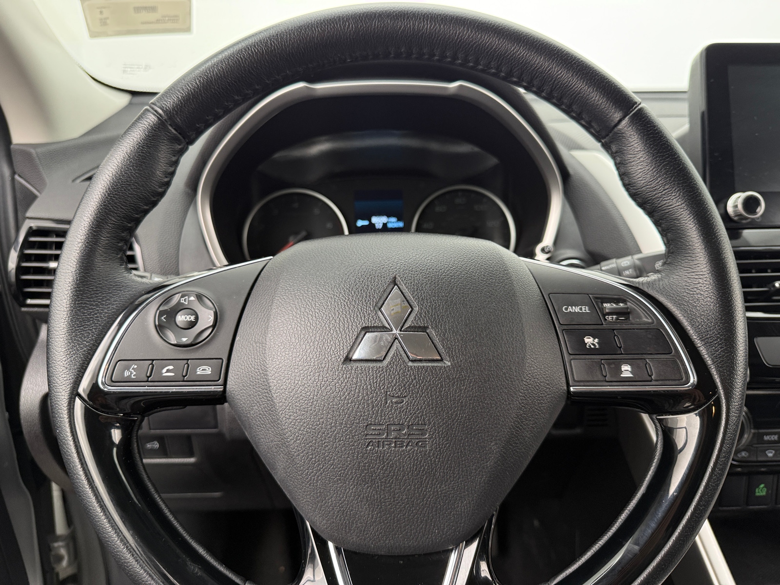 Thumbnail: 2024 Mitsubishi Eclipse Cross - 4