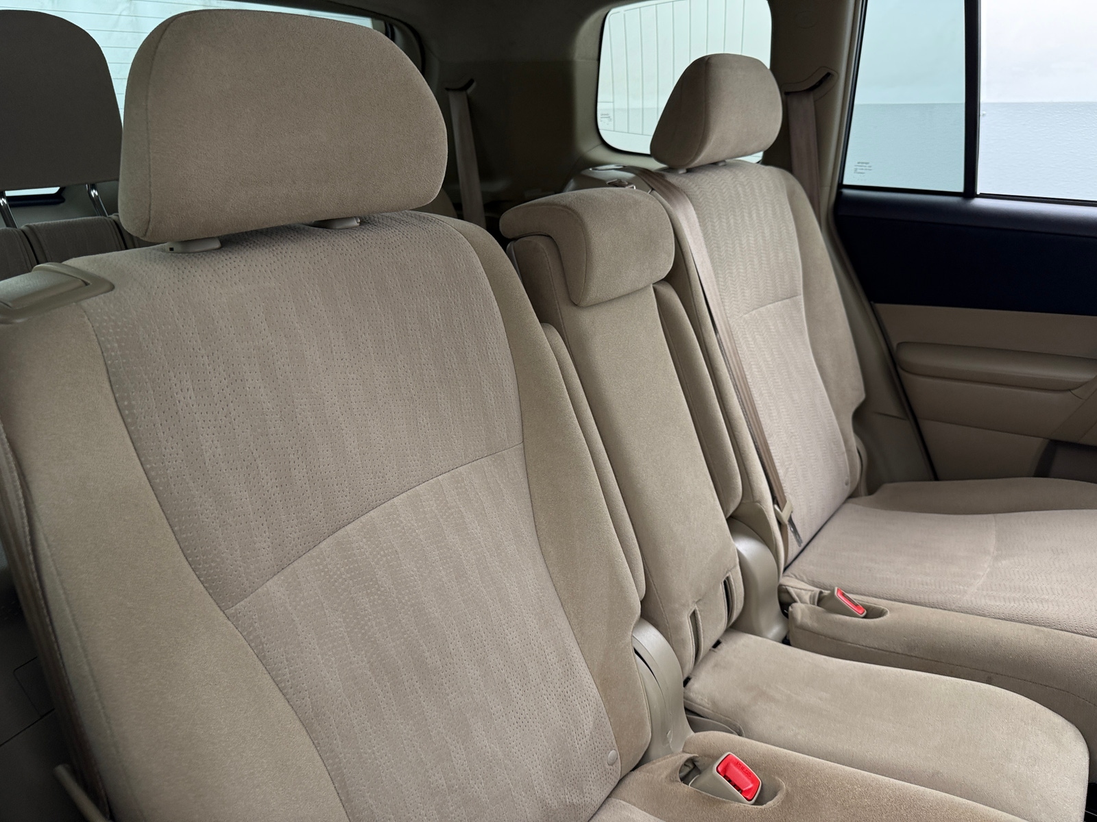 Thumbnail: 2013 Toyota Highlander - 6