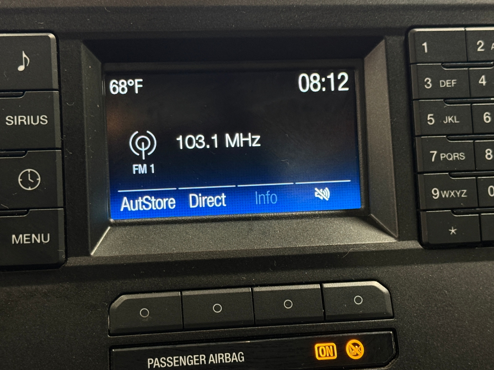 Thumbnail: 2019 Ford Econoline - 3