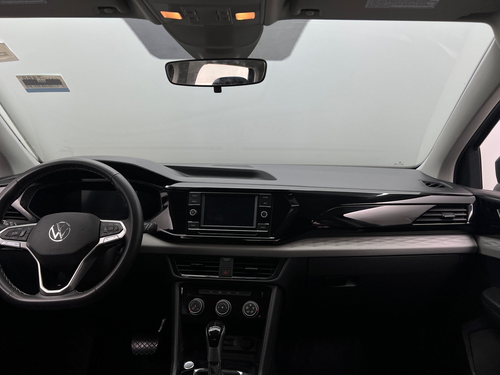 Thumbnail: 2023 Volkswagen Taos - 3