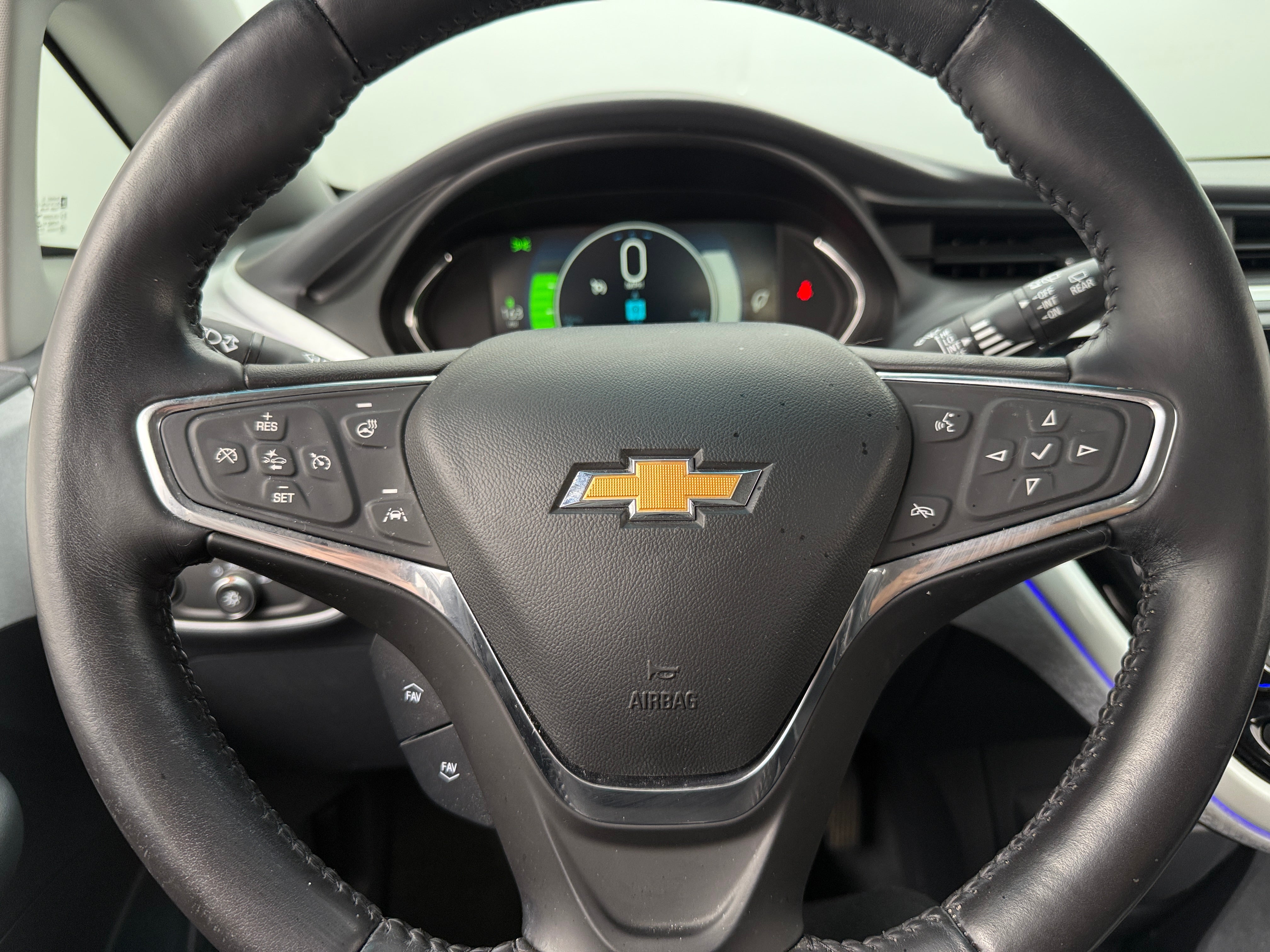 Used 2020 Chevrolet Bolt EV Premier with VIN 1G1FZ6S02L4140203 for sale in Oak Creek, WI