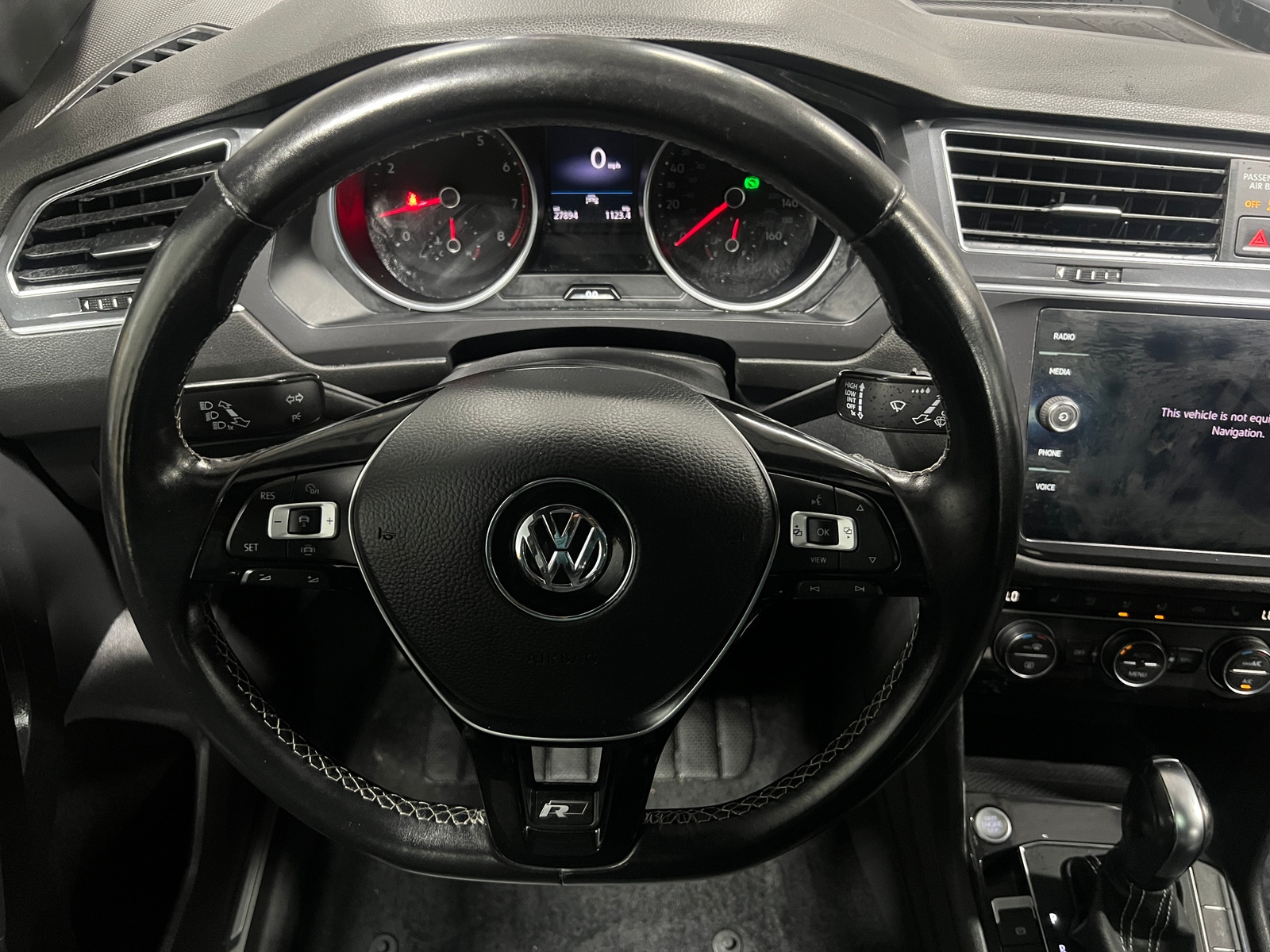 Thumbnail: 2021 Volkswagen Tiguan - 4