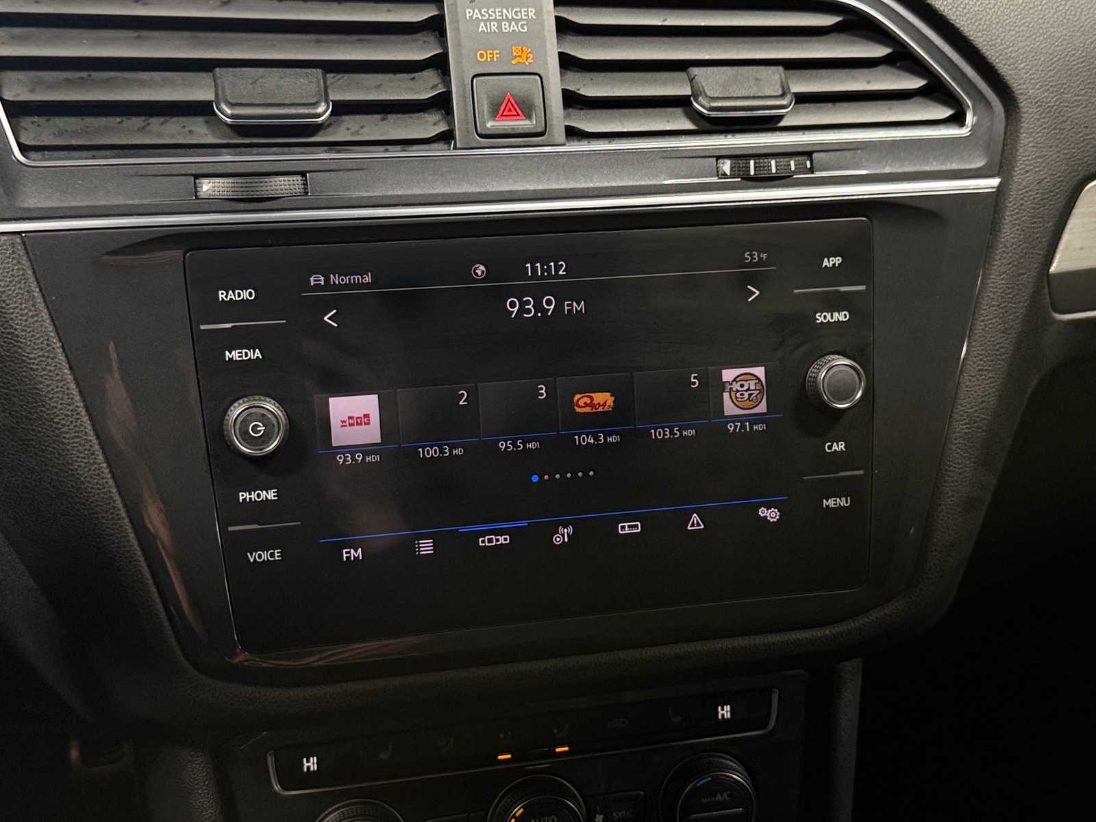 Thumbnail: 2021 Volkswagen Tiguan - 3