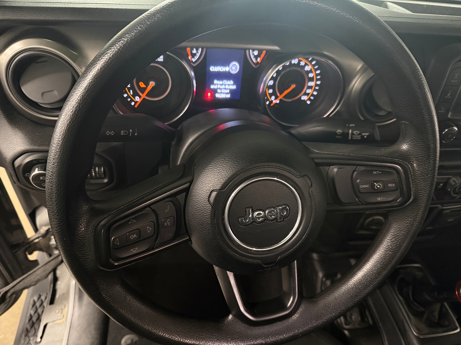 Thumbnail: 2021 Jeep Gladiator - 5