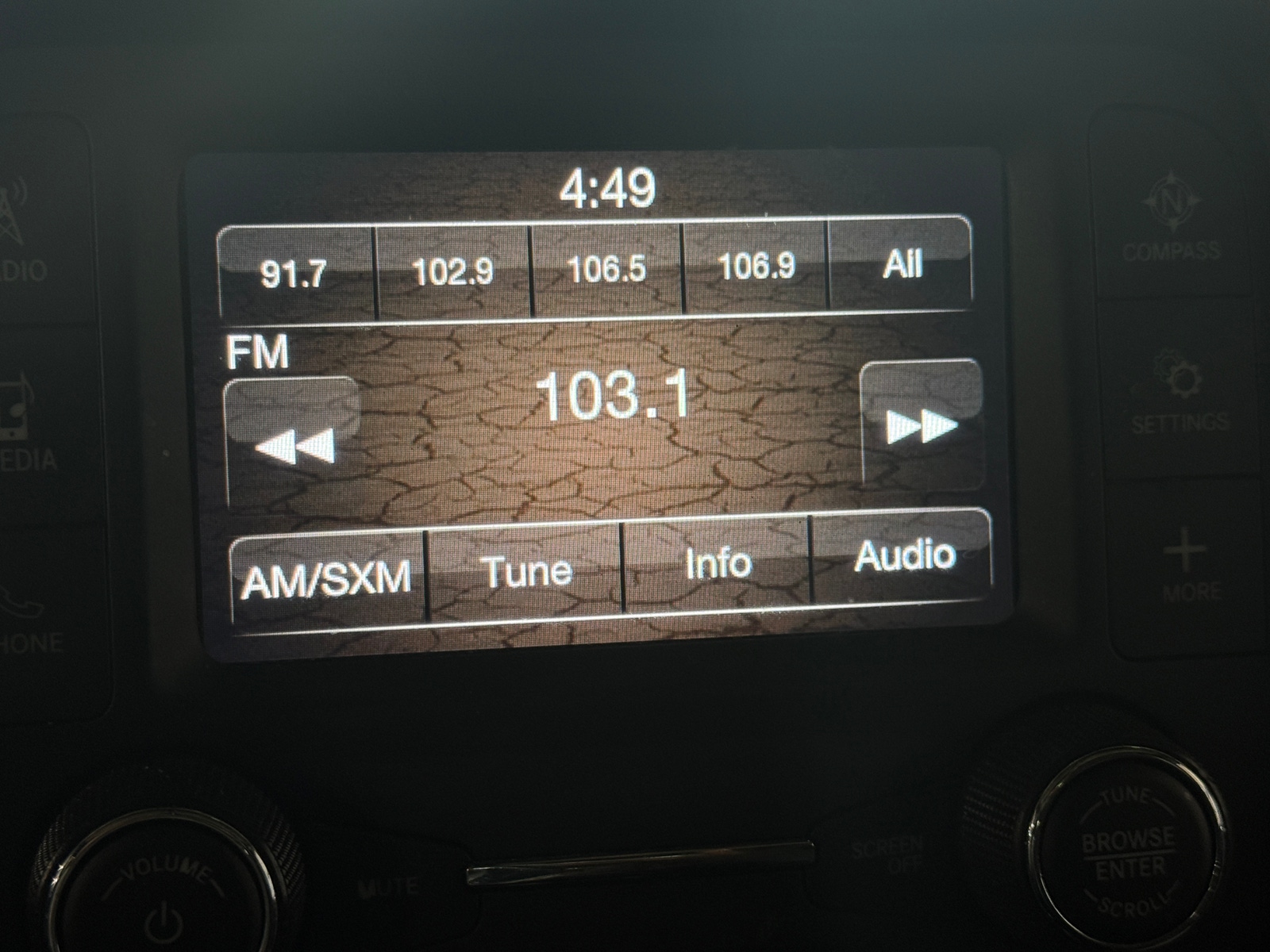 Thumbnail: 2021 Jeep Gladiator - 4