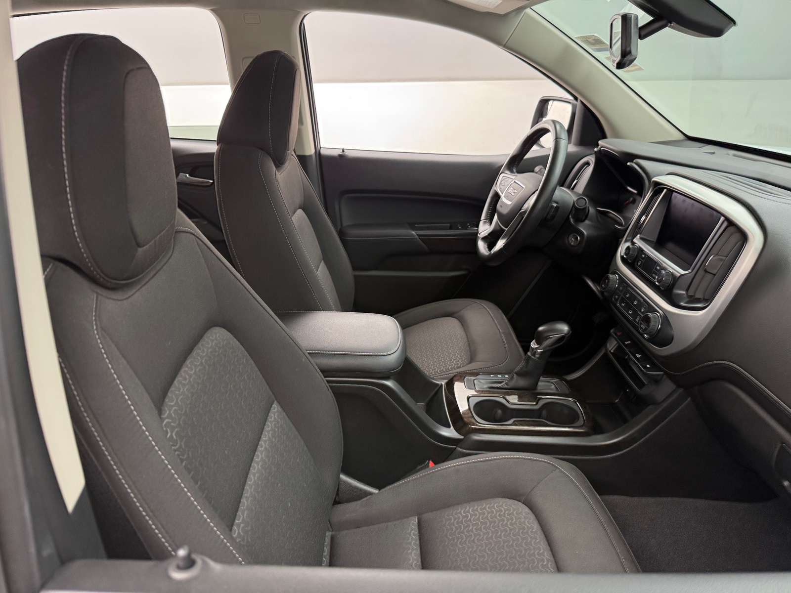 Thumbnail: 2022 GMC Canyon - 2