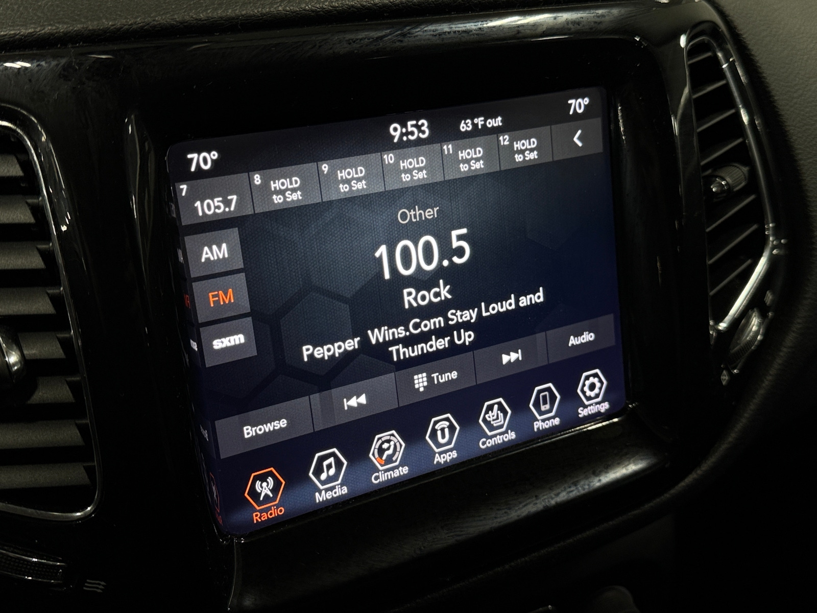 Thumbnail: 2020 Jeep Compass - 3