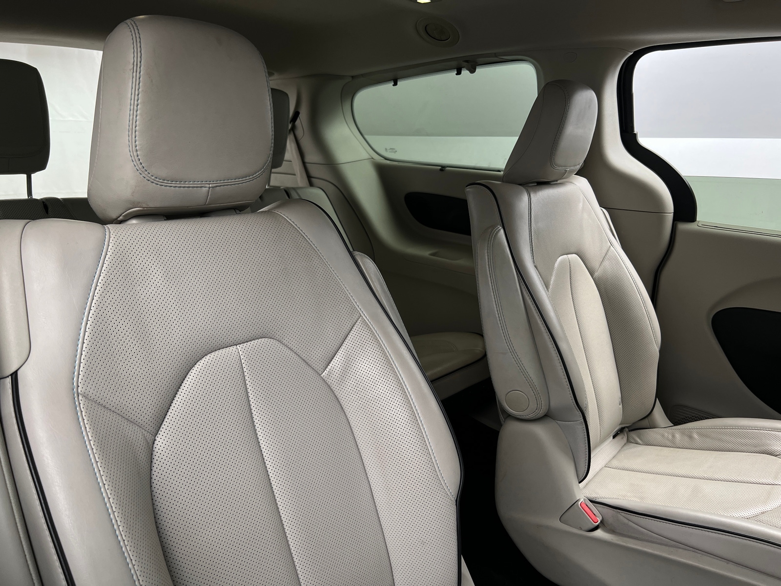 Thumbnail: 2020 Chrysler Pacifica - 5