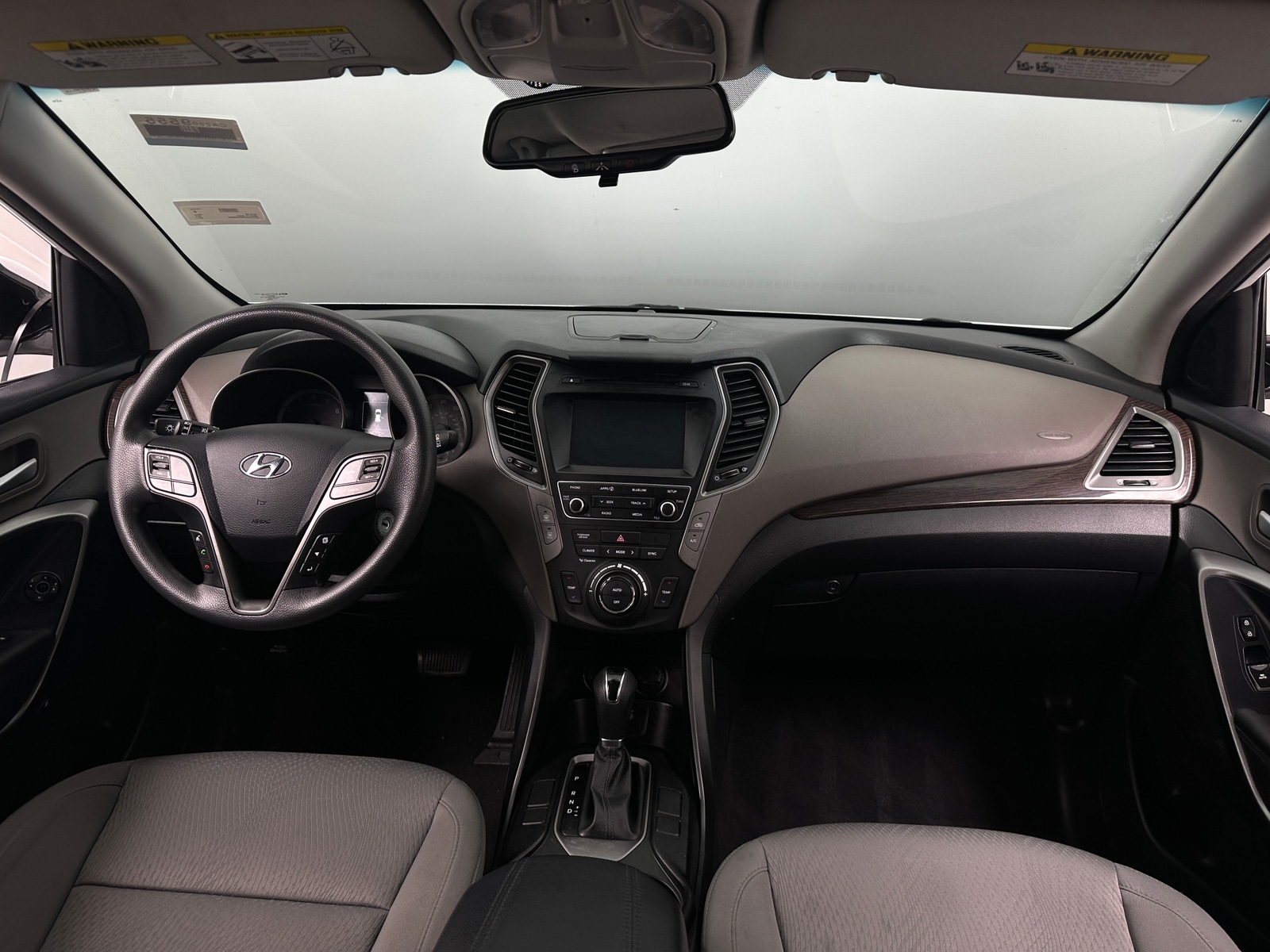 Thumbnail: 2017 Hyundai Santa Fe - 3