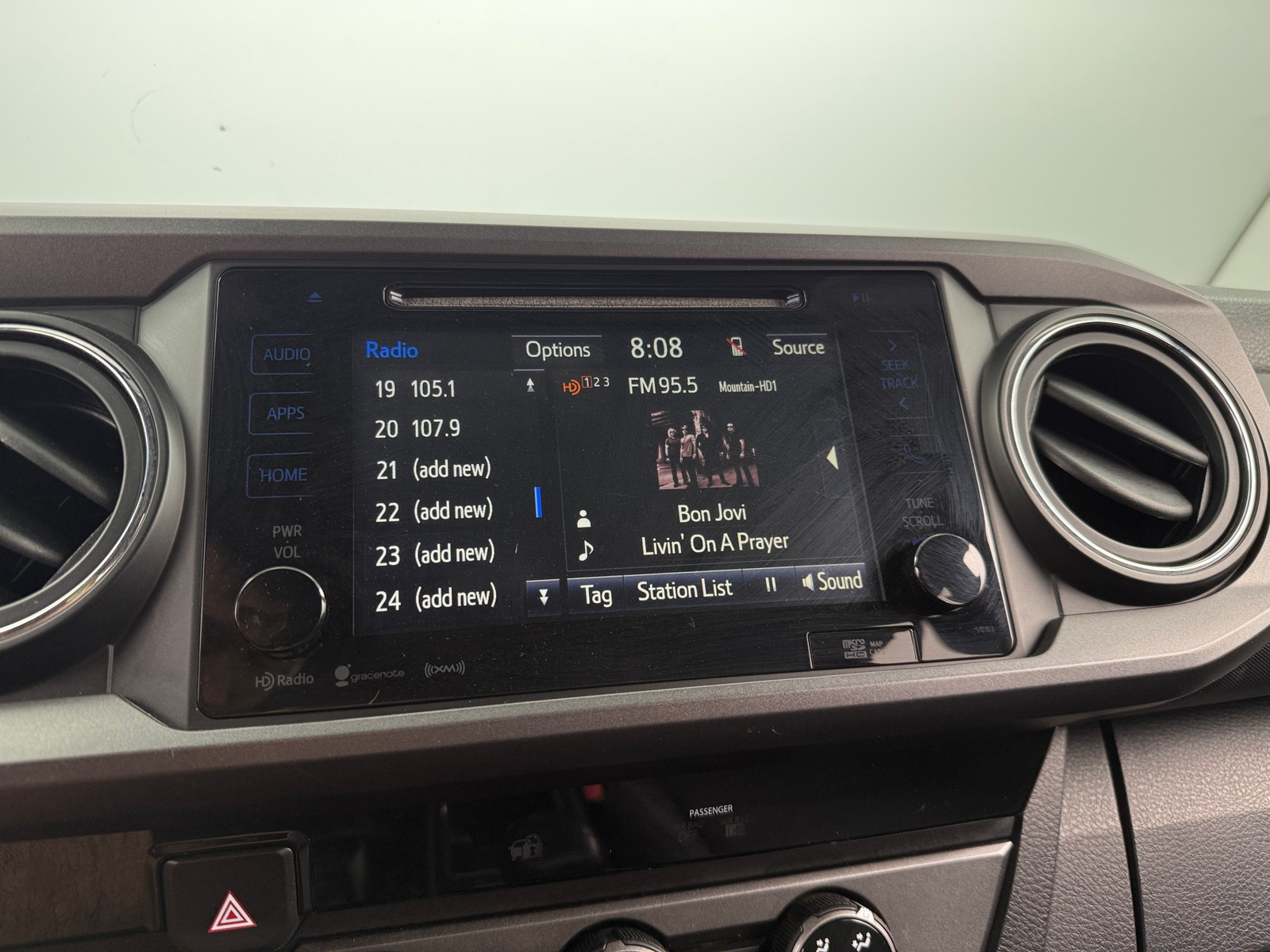 Thumbnail: 2017 Toyota Tacoma - 4