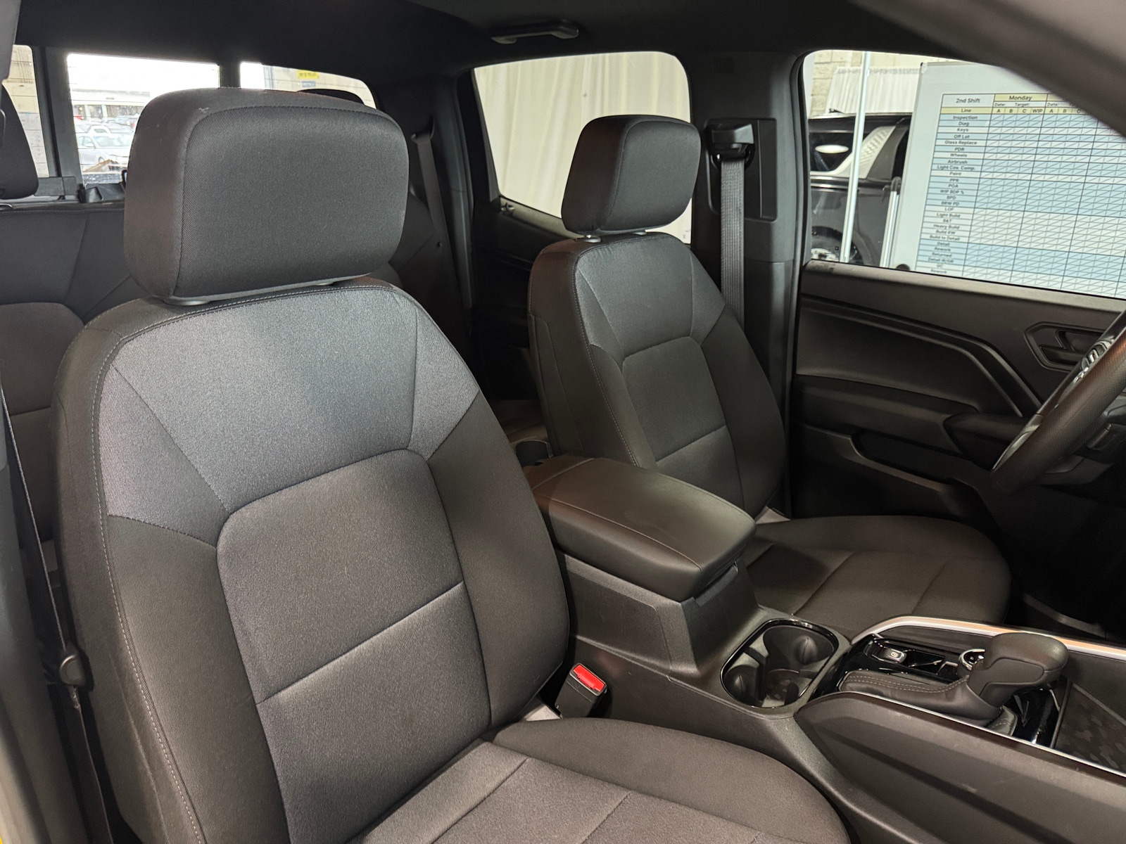 Thumbnail: 2024 Chevrolet Colorado - 2