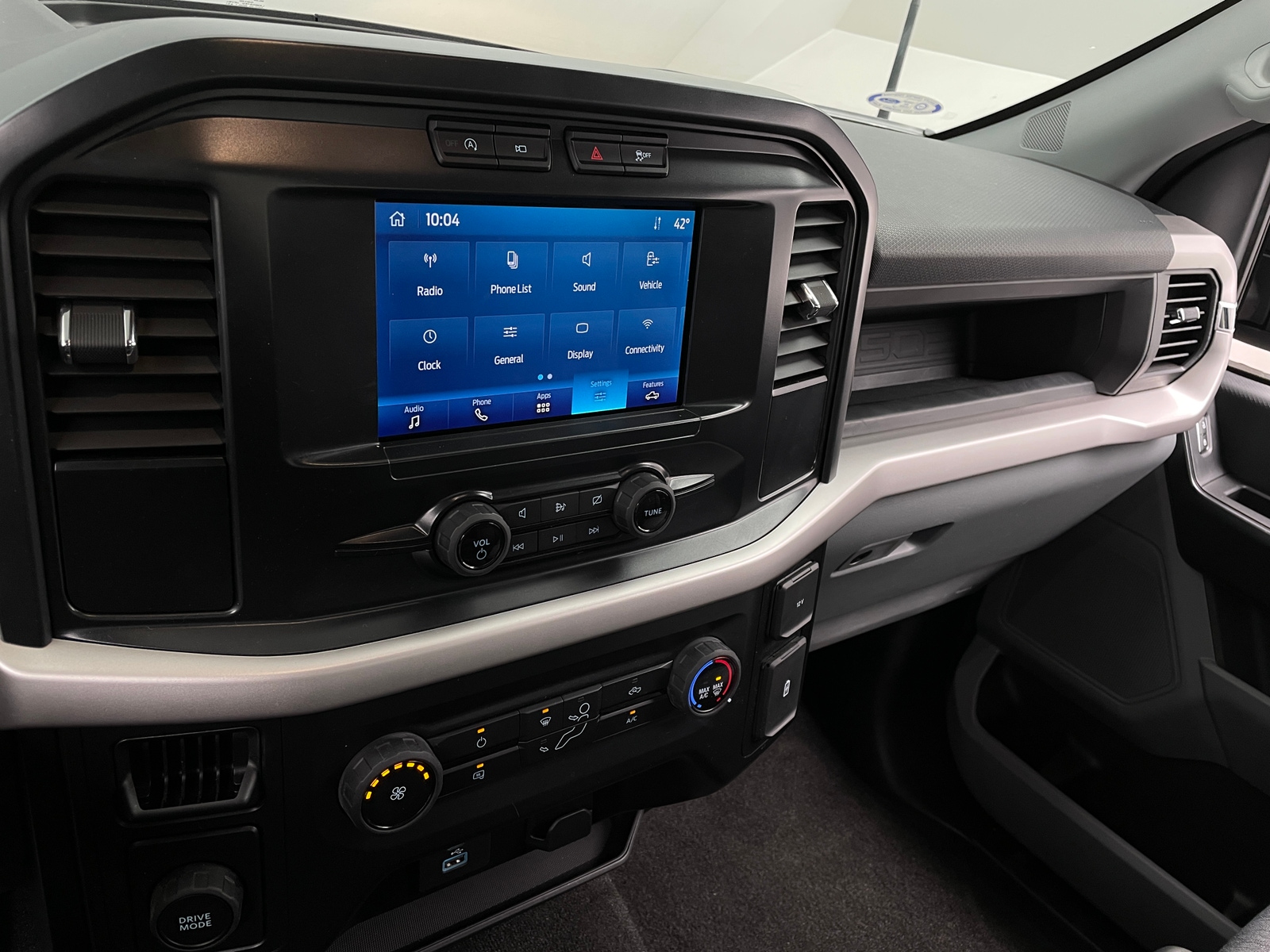 Thumbnail: 2022 Ford Econoline - 4