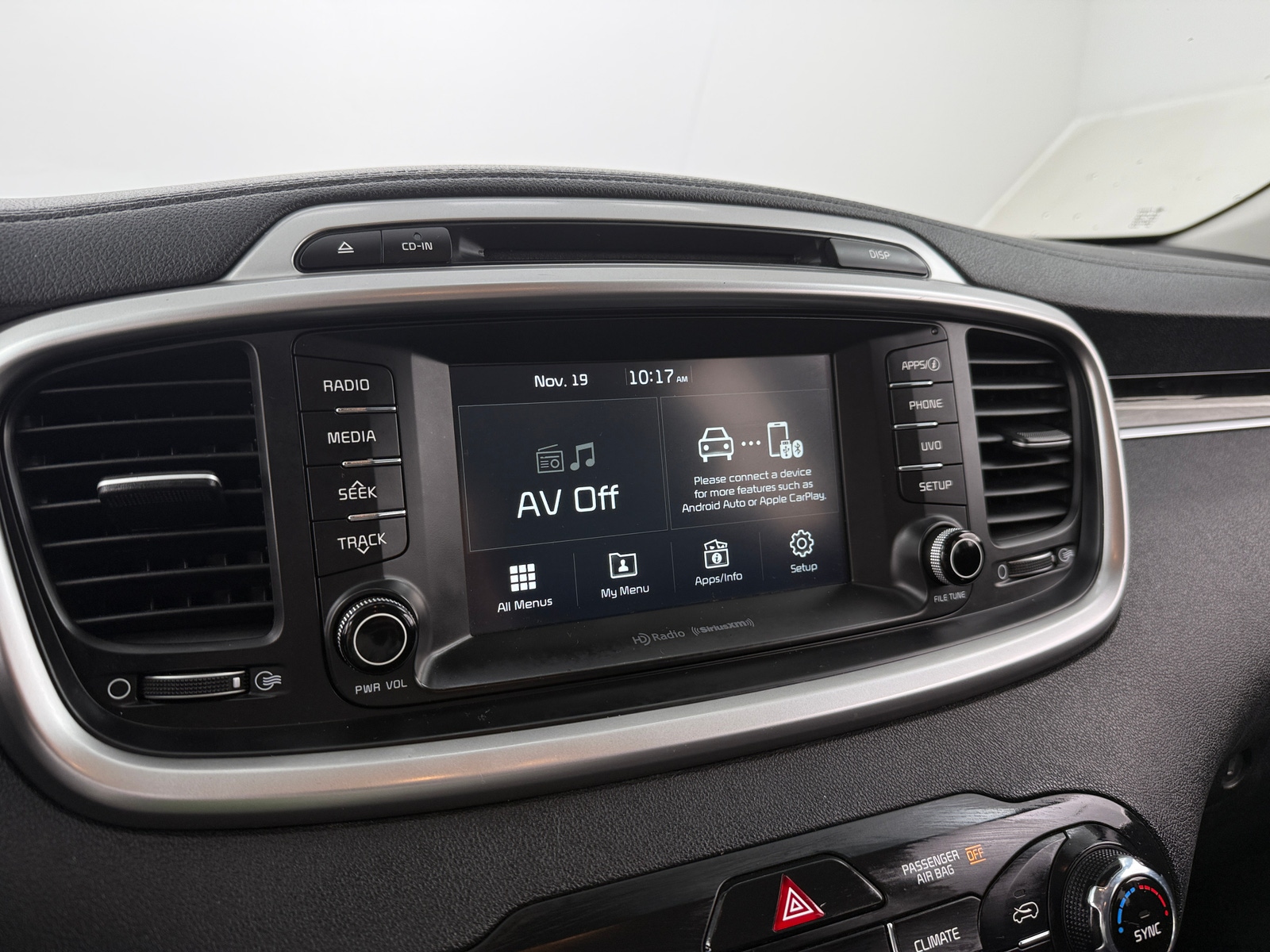 Thumbnail: 2018 Kia Sorento - 4