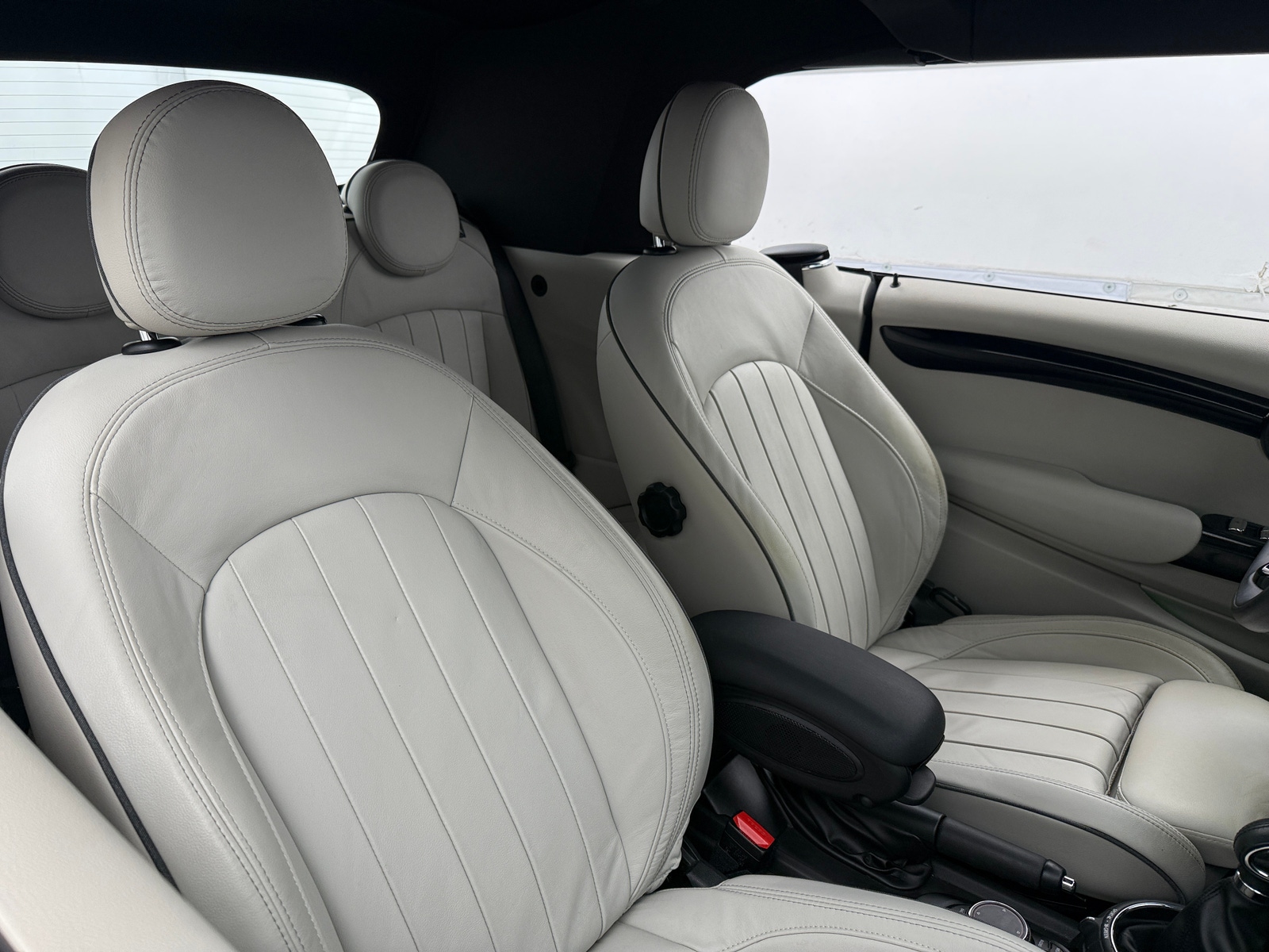 Thumbnail: 2016 MINI Cooper Convertible - 2