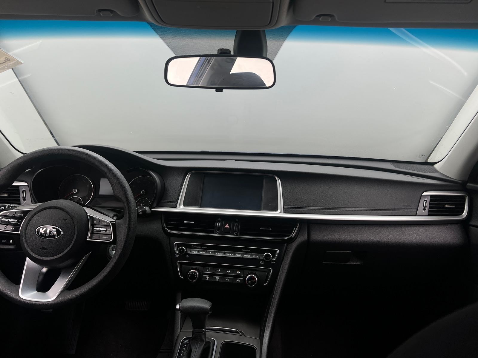 Thumbnail: 2020 Kia Optima - 3