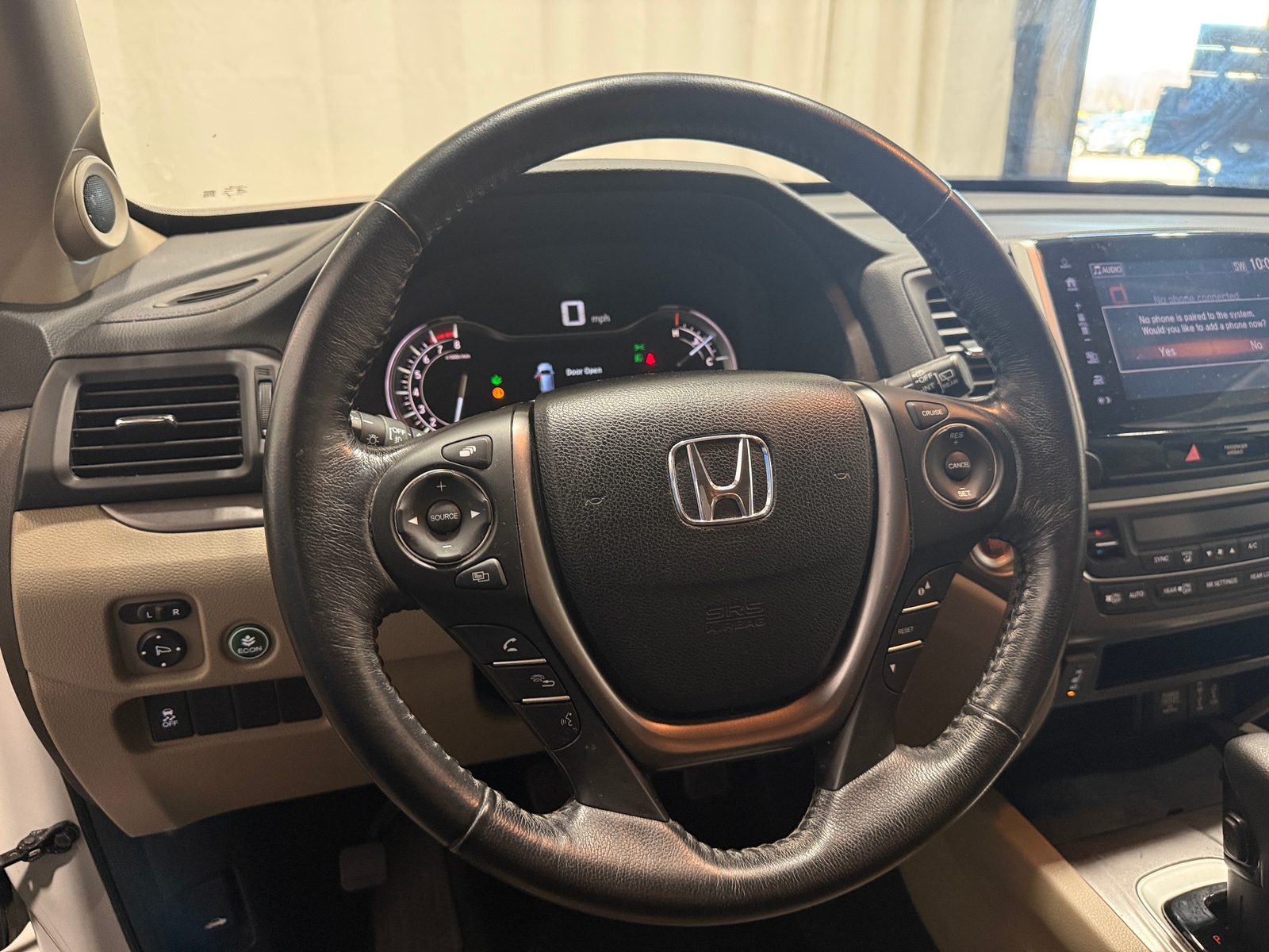 Thumbnail: 2017 Honda Pilot - 4