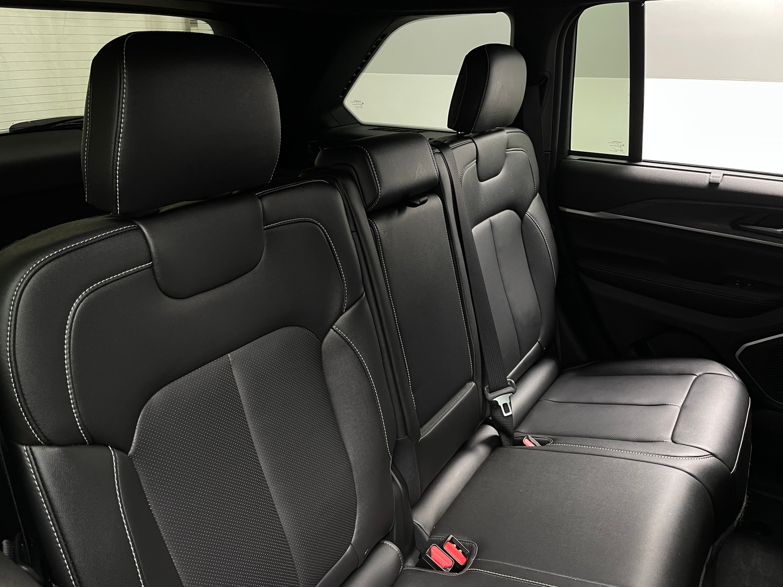 Thumbnail: 2024 Jeep Grand Cherokee - 5