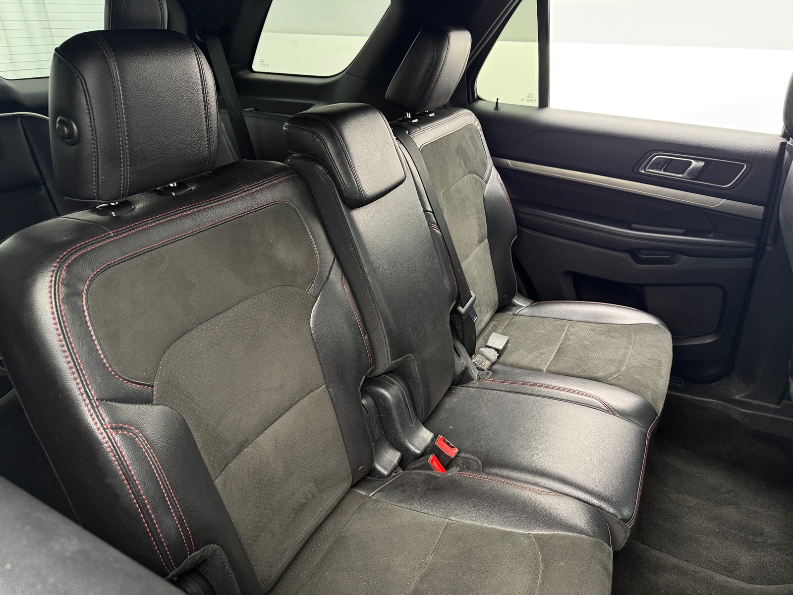 Thumbnail: 2018 Ford Explorer - 5