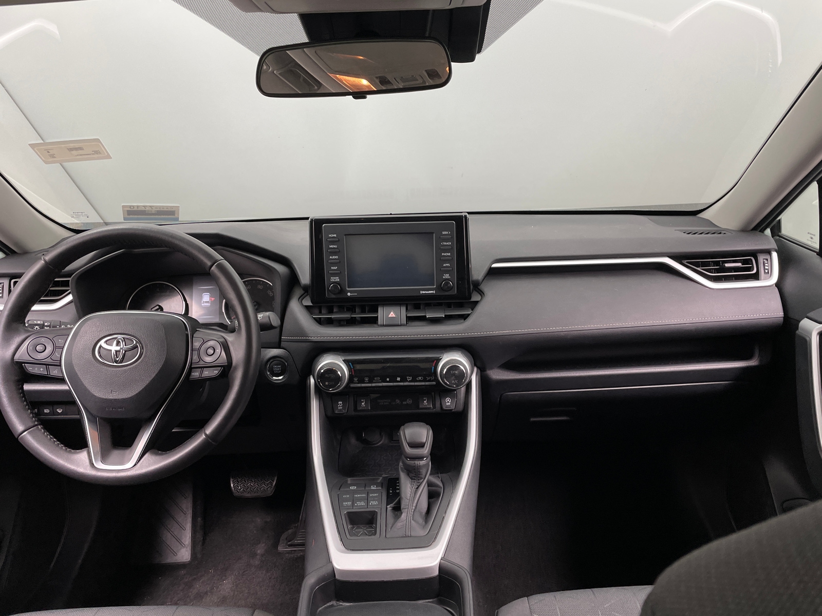 Thumbnail: 2021 Toyota RAV4 - 3