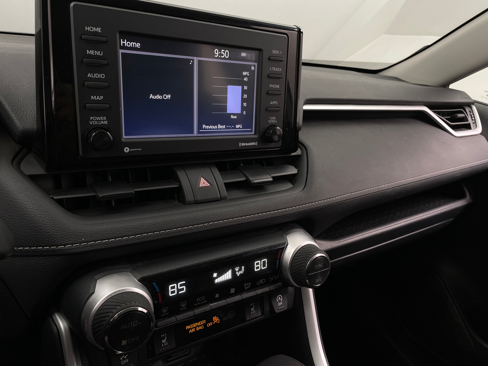 Thumbnail: 2021 Toyota RAV4 - 4