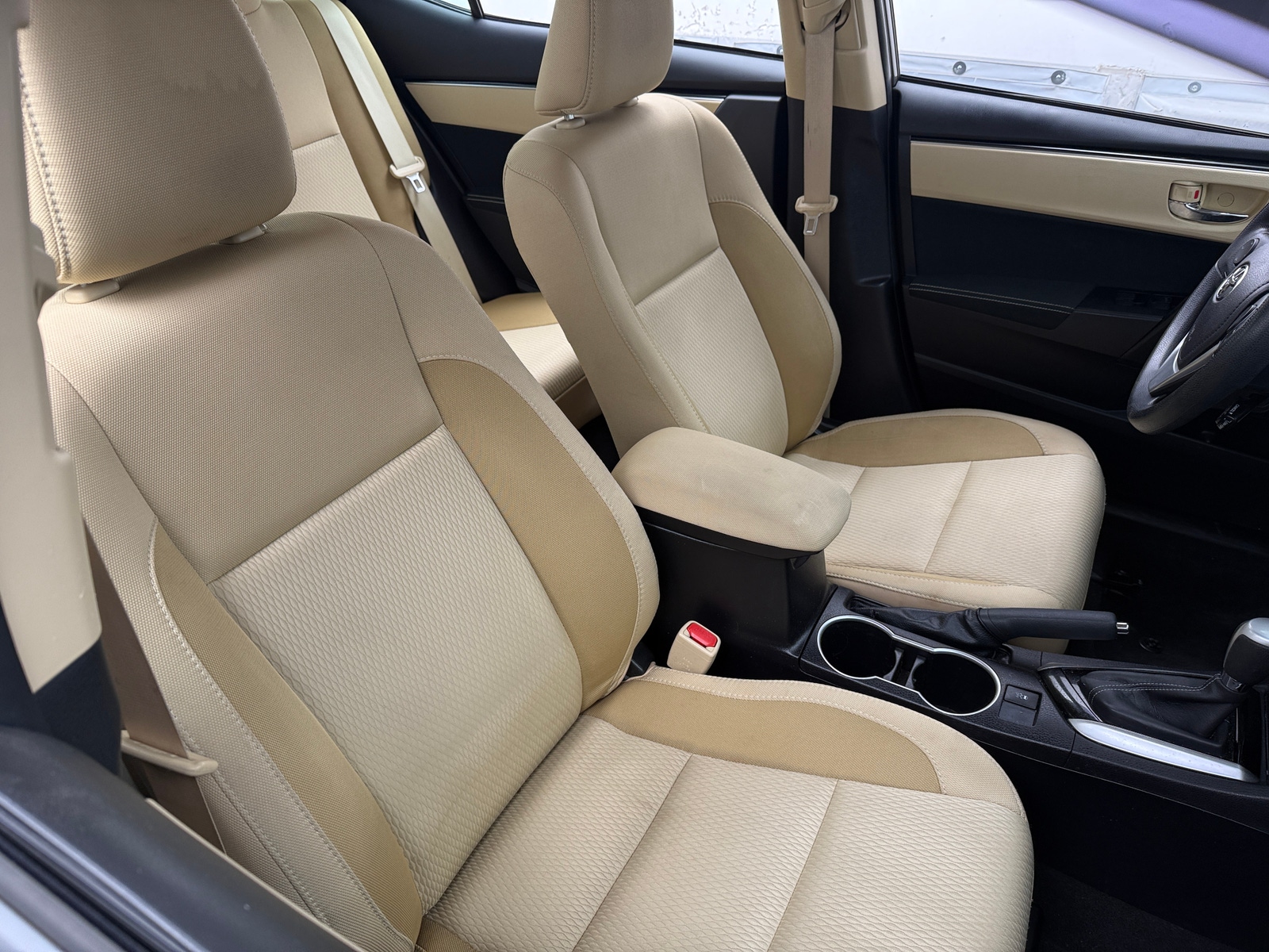 Thumbnail: 2017 Toyota Corolla - 2