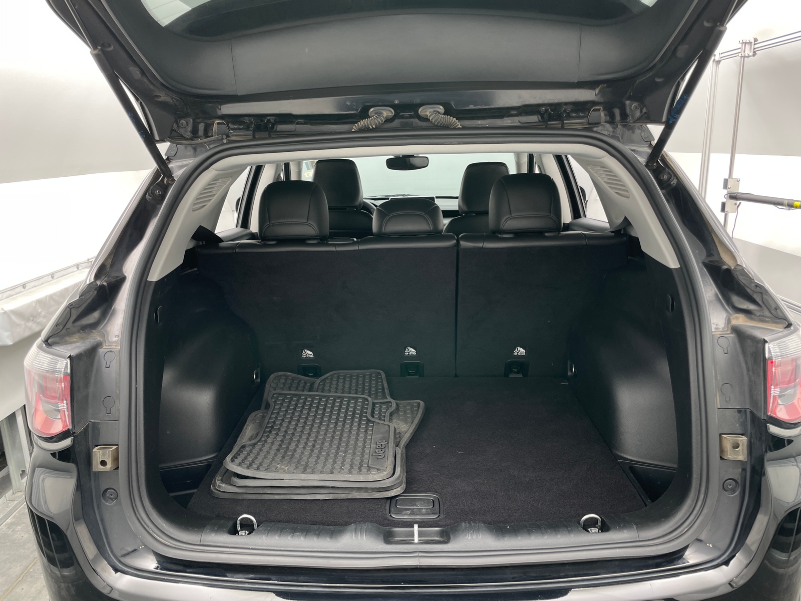 Thumbnail: 2022 Jeep Compass - 6