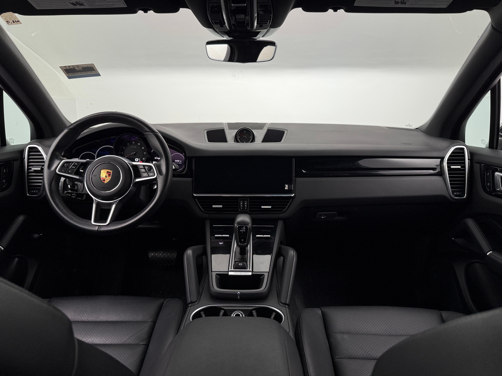 Thumbnail: 2022 Porsche Cayenne - 2