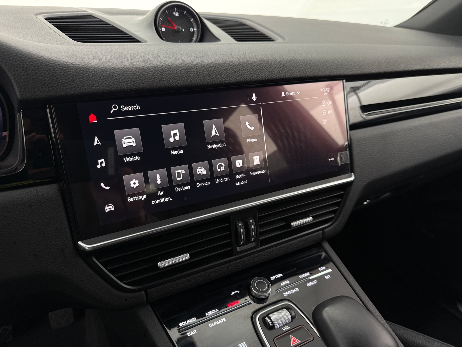 Thumbnail: 2022 Porsche Cayenne - 3