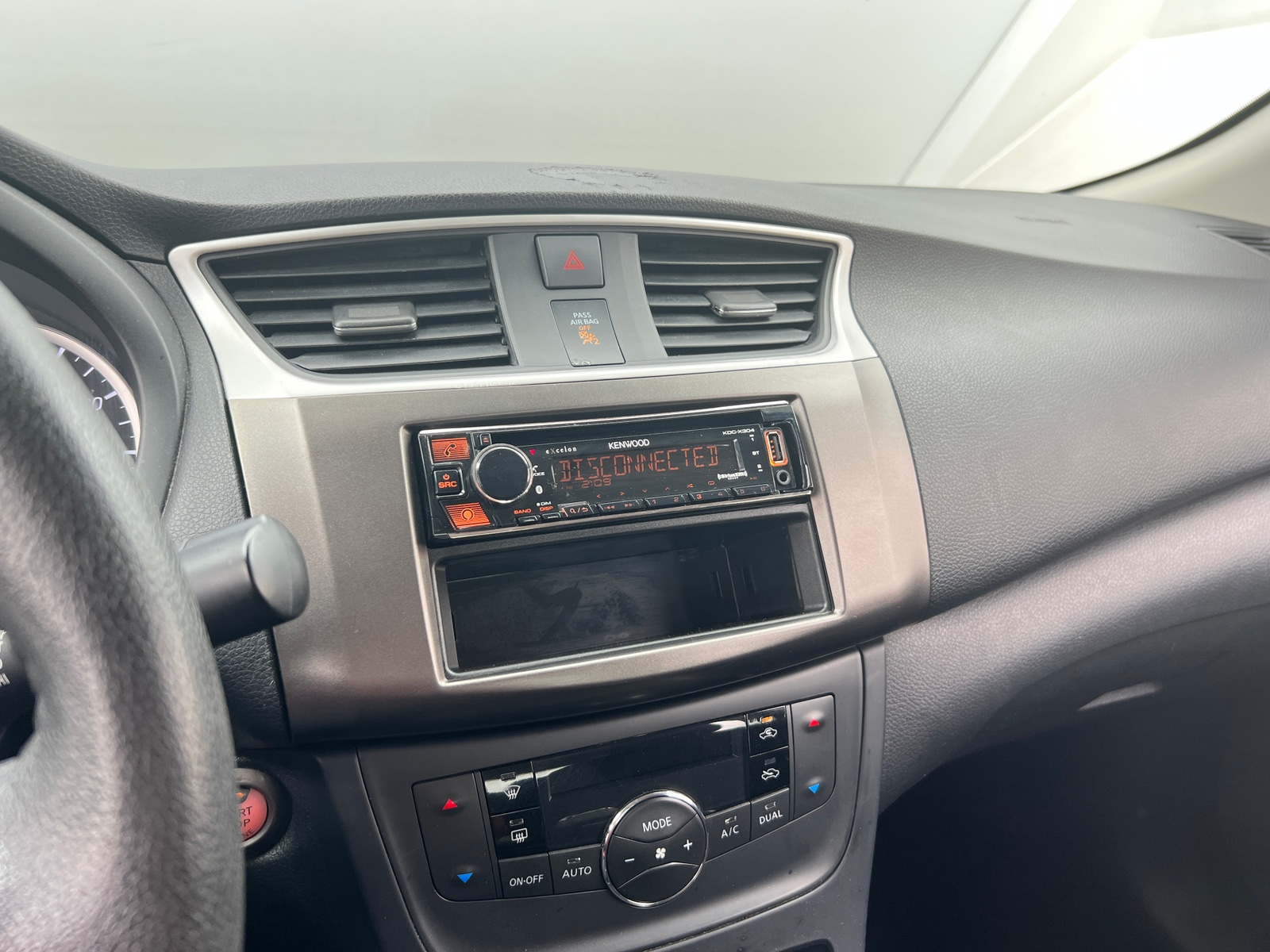 Thumbnail: 2019 Nissan Sentra - 4