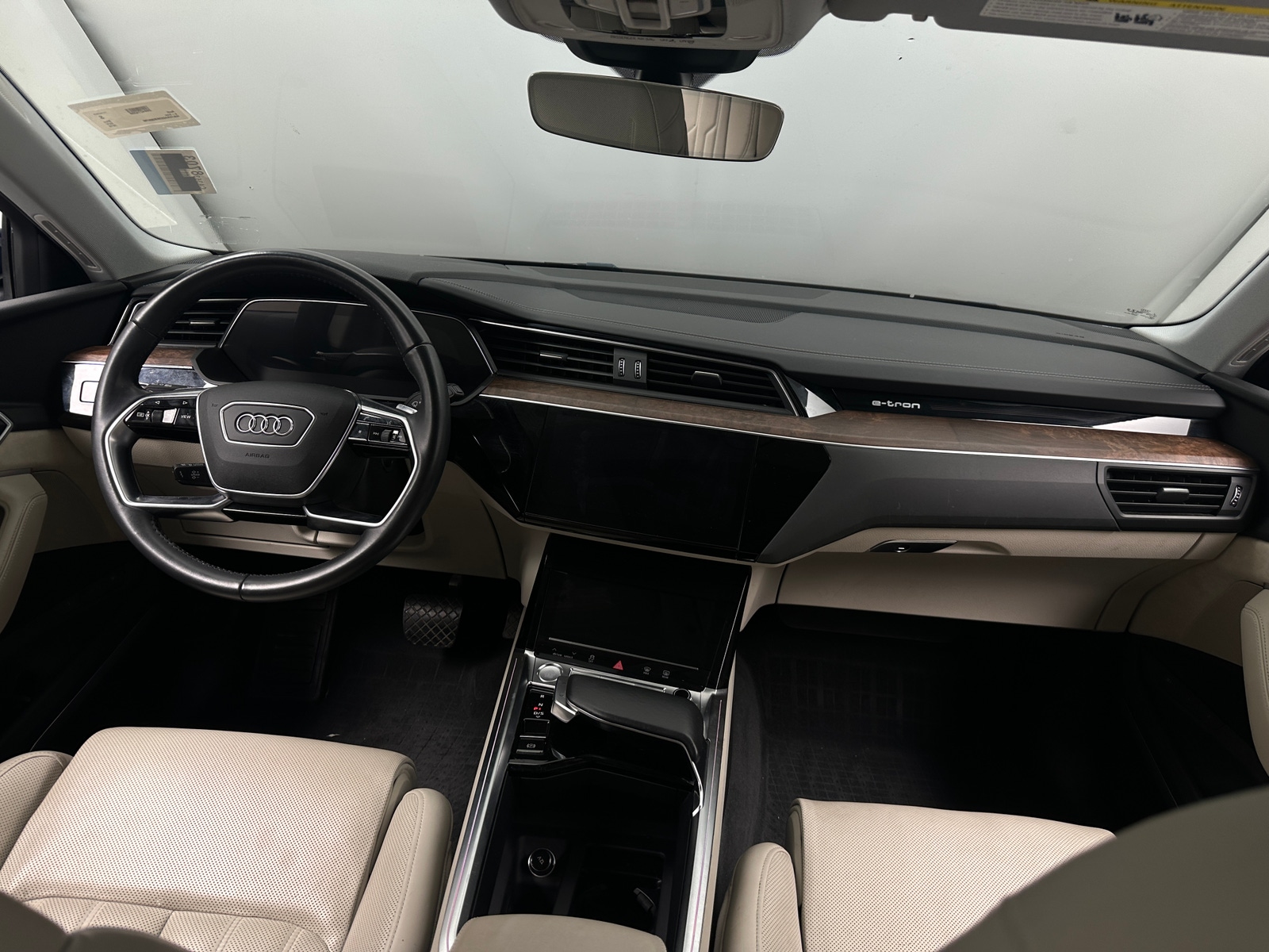 Thumbnail: 2019 Audi e-tron - 2