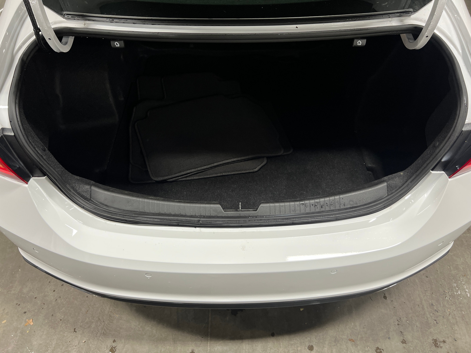 Thumbnail: 2021 Chevrolet Malibu - 7