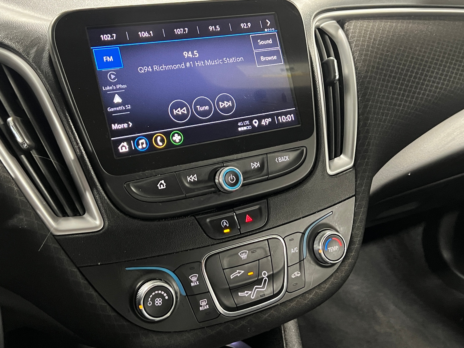 Thumbnail: 2021 Chevrolet Malibu - 4