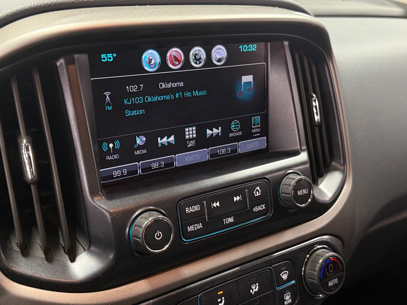 Thumbnail: 2016 Chevrolet Colorado - 3