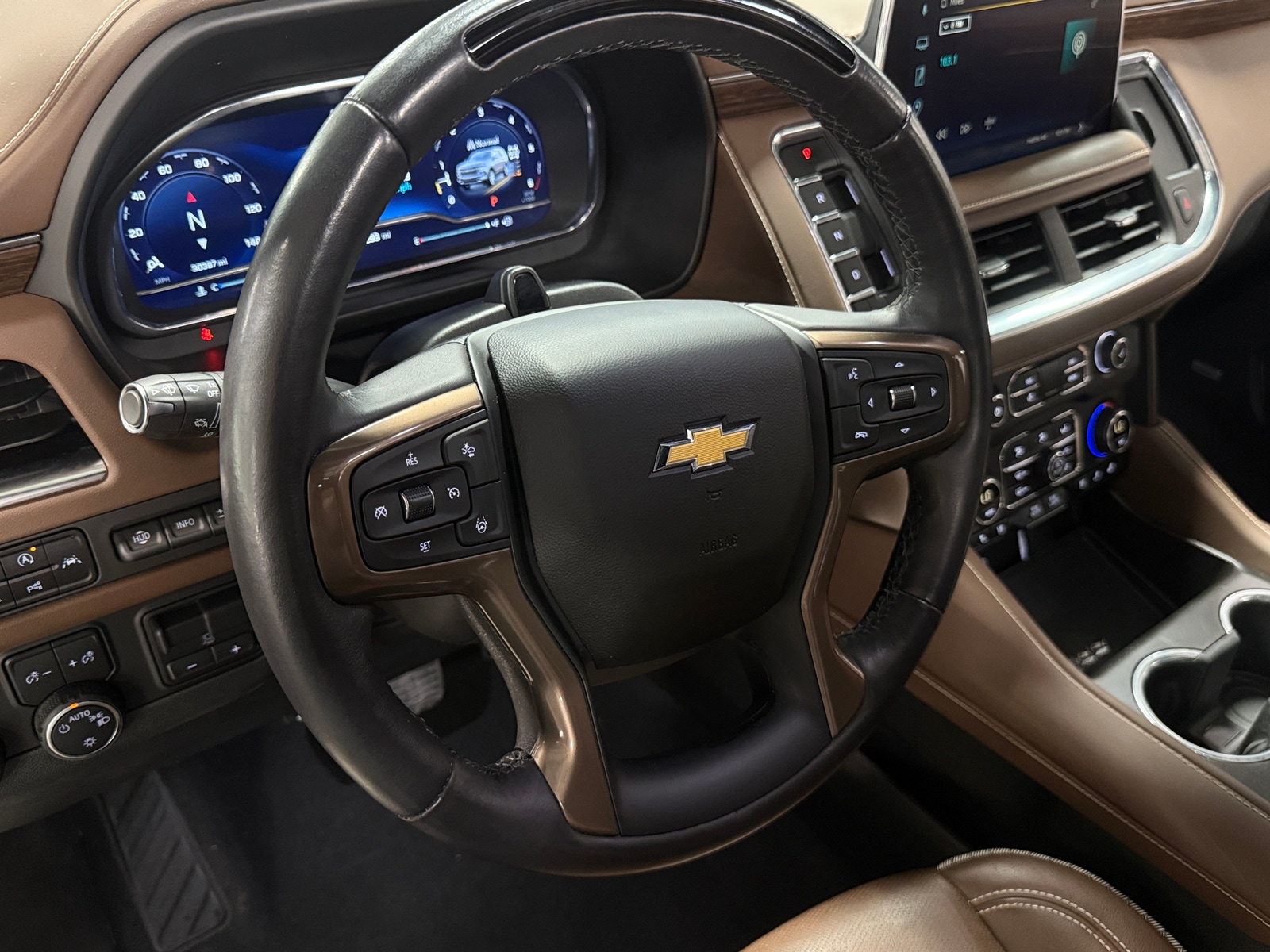 Thumbnail: 2024 Chevrolet Suburban - 4