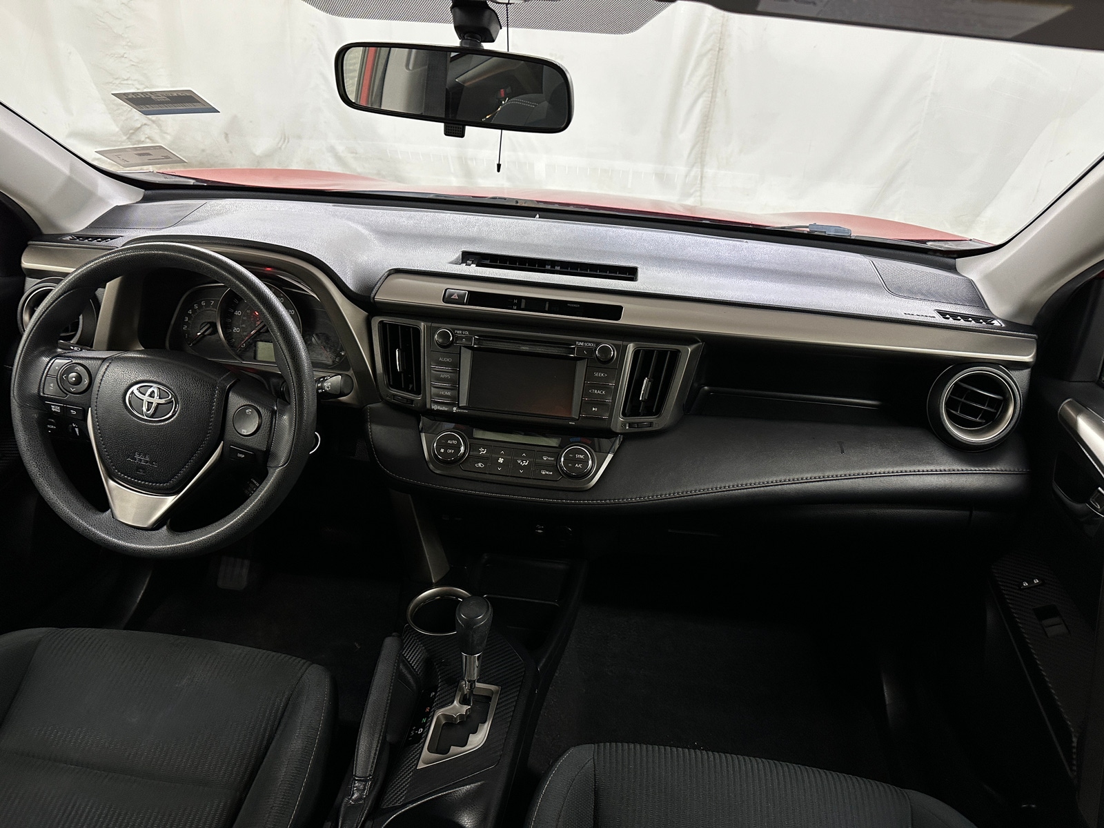 Thumbnail: 2014 Toyota RAV4 - 3