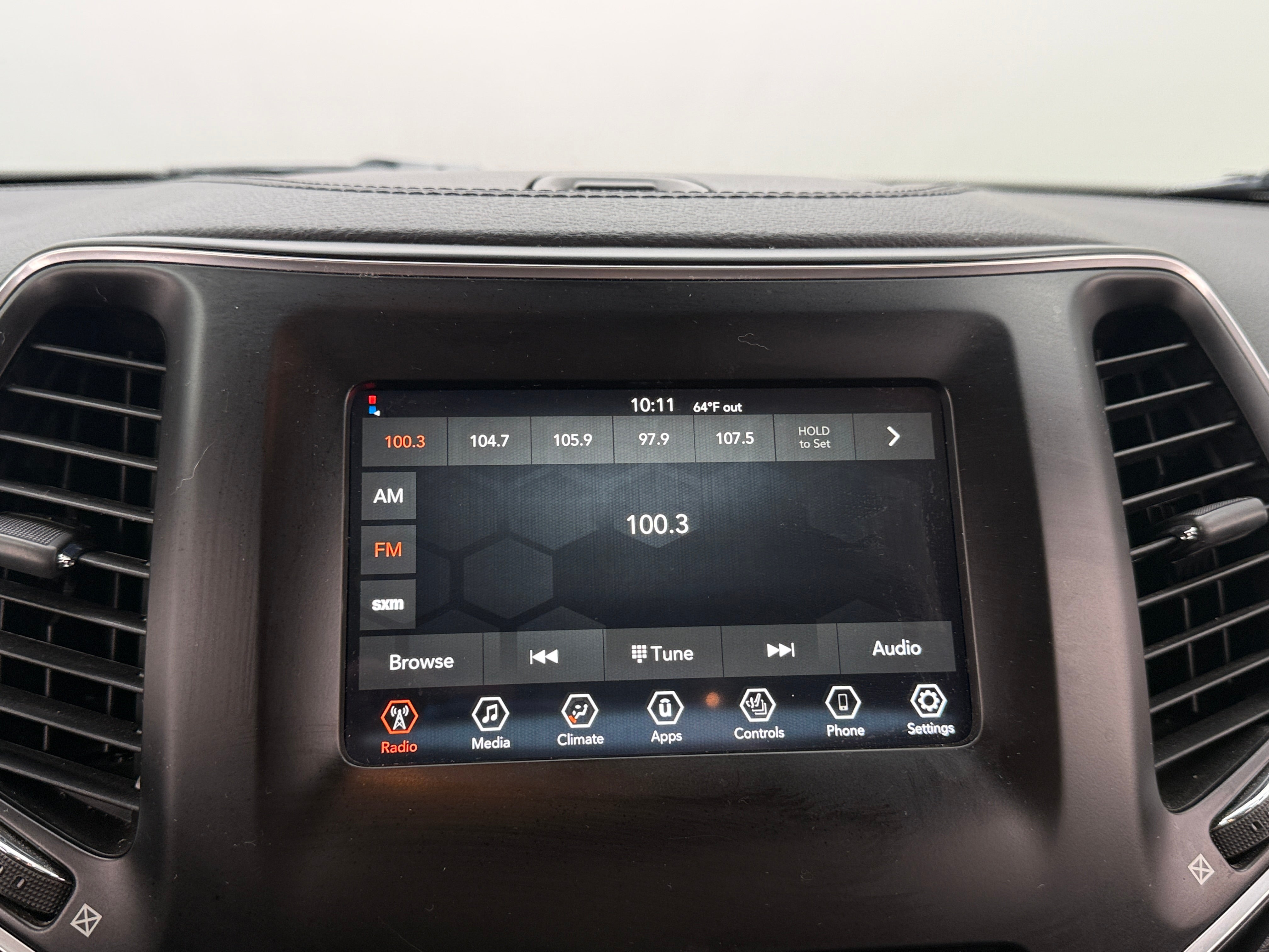 2021 Jeep Cherokee Altitude - Photo 15