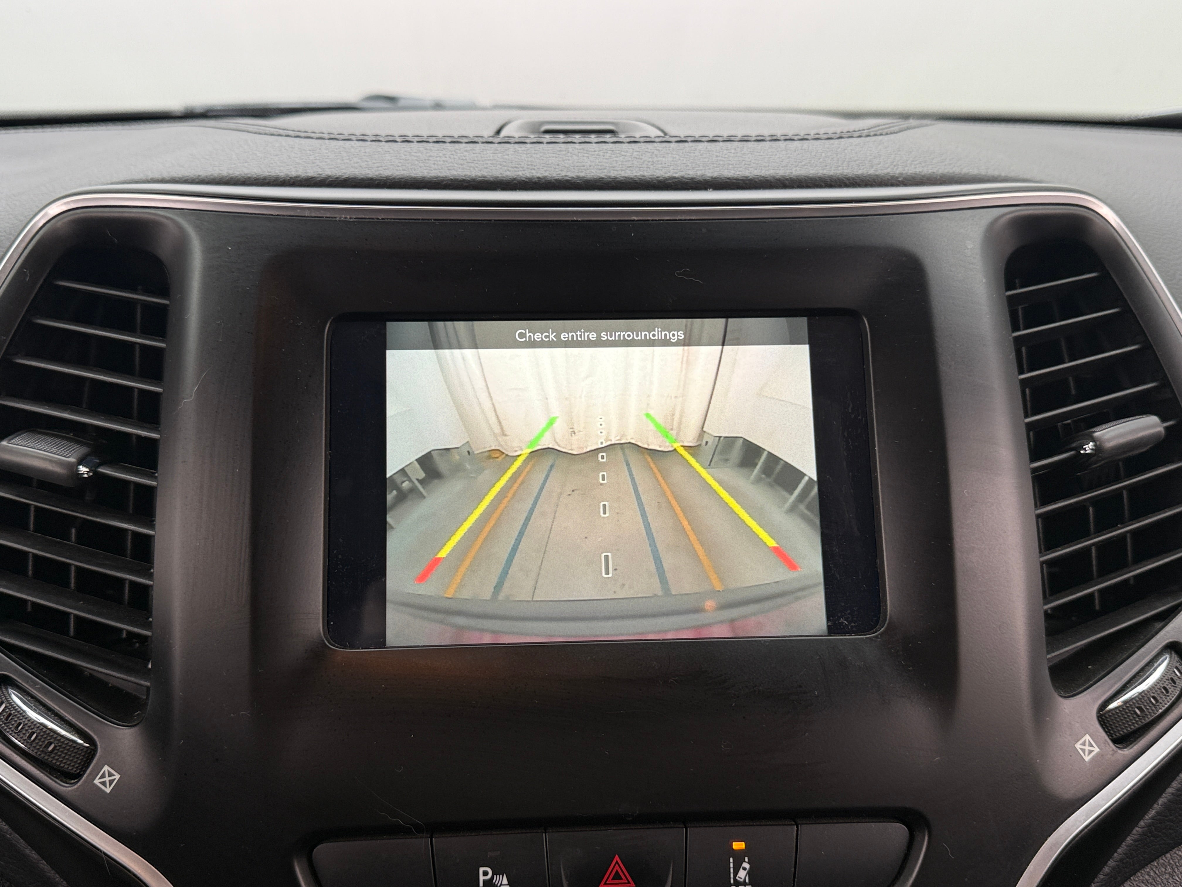 2021 Jeep Cherokee Altitude - Photo 16