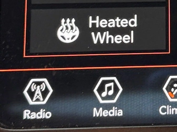2021 Jeep Cherokee Altitude - Photo 18