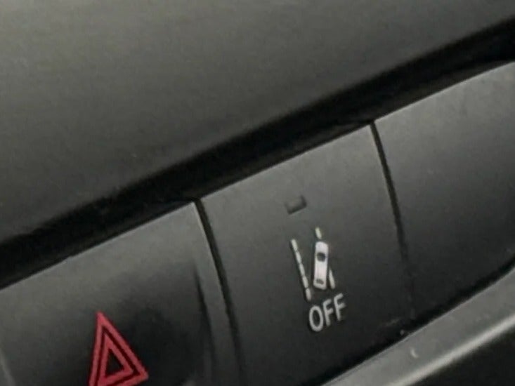2021 Jeep Cherokee Altitude - Photo 13
