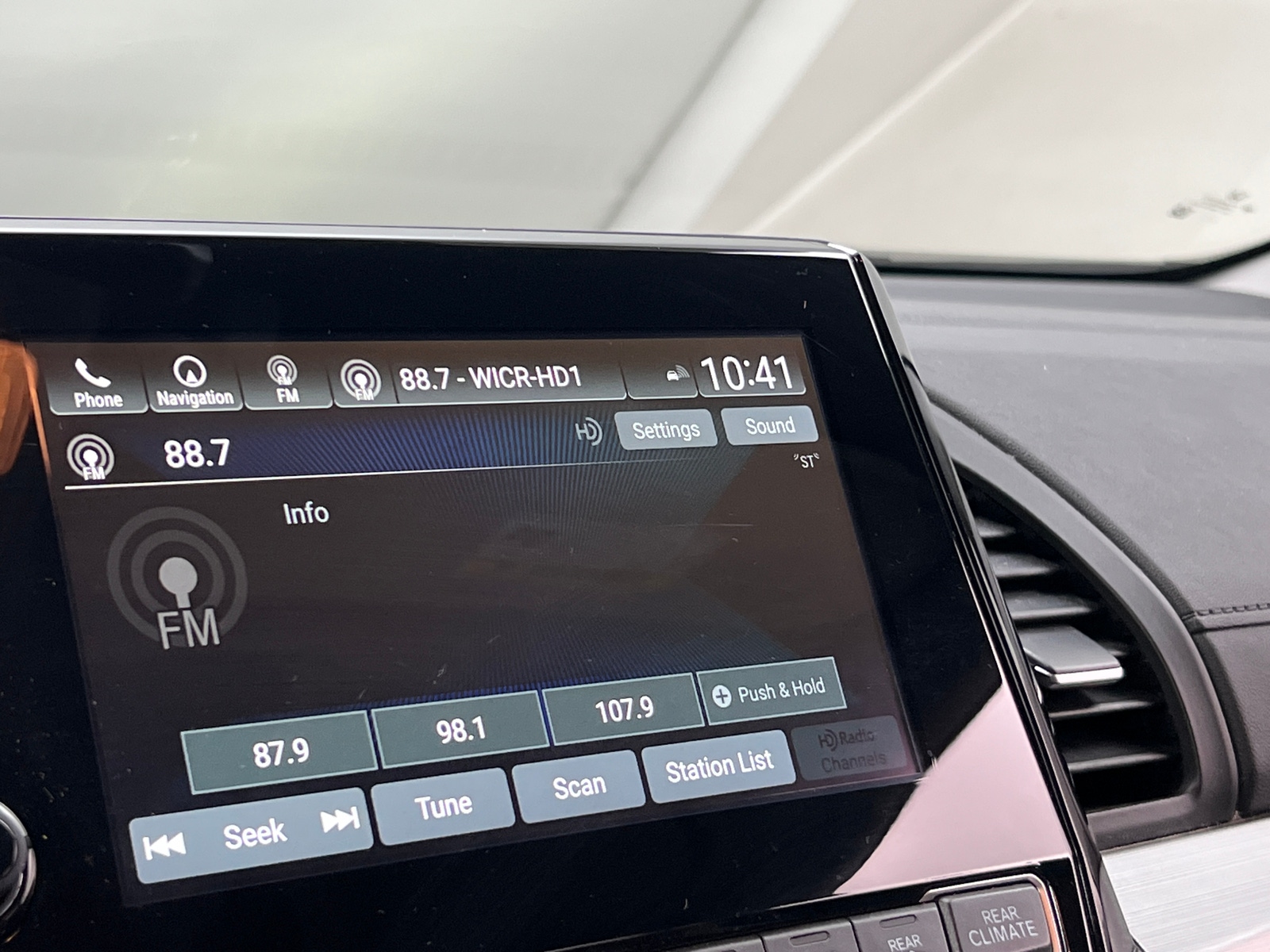 Thumbnail: 2019 Honda Odyssey - 3