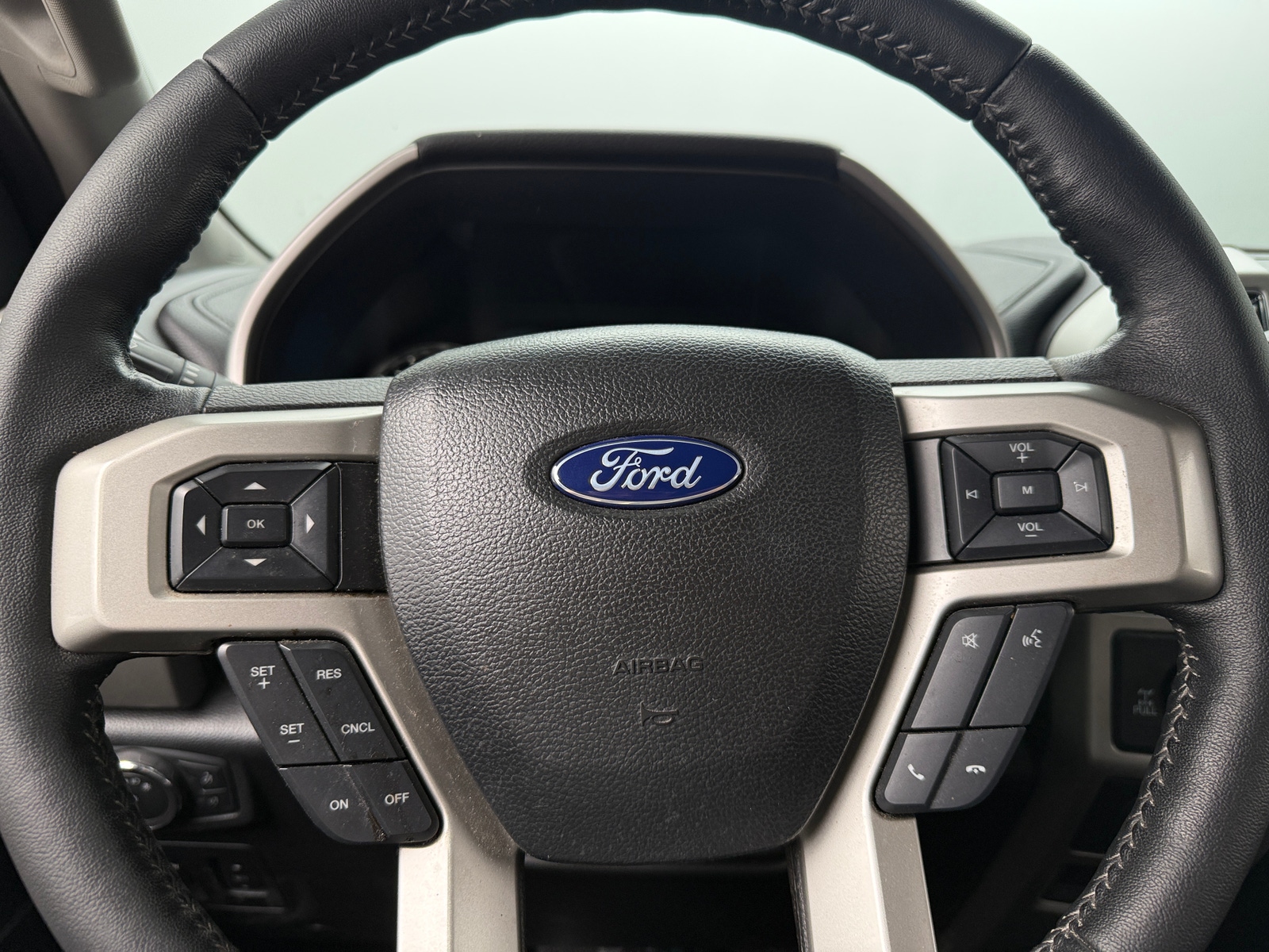 Thumbnail: 2019 Ford Econoline - 4