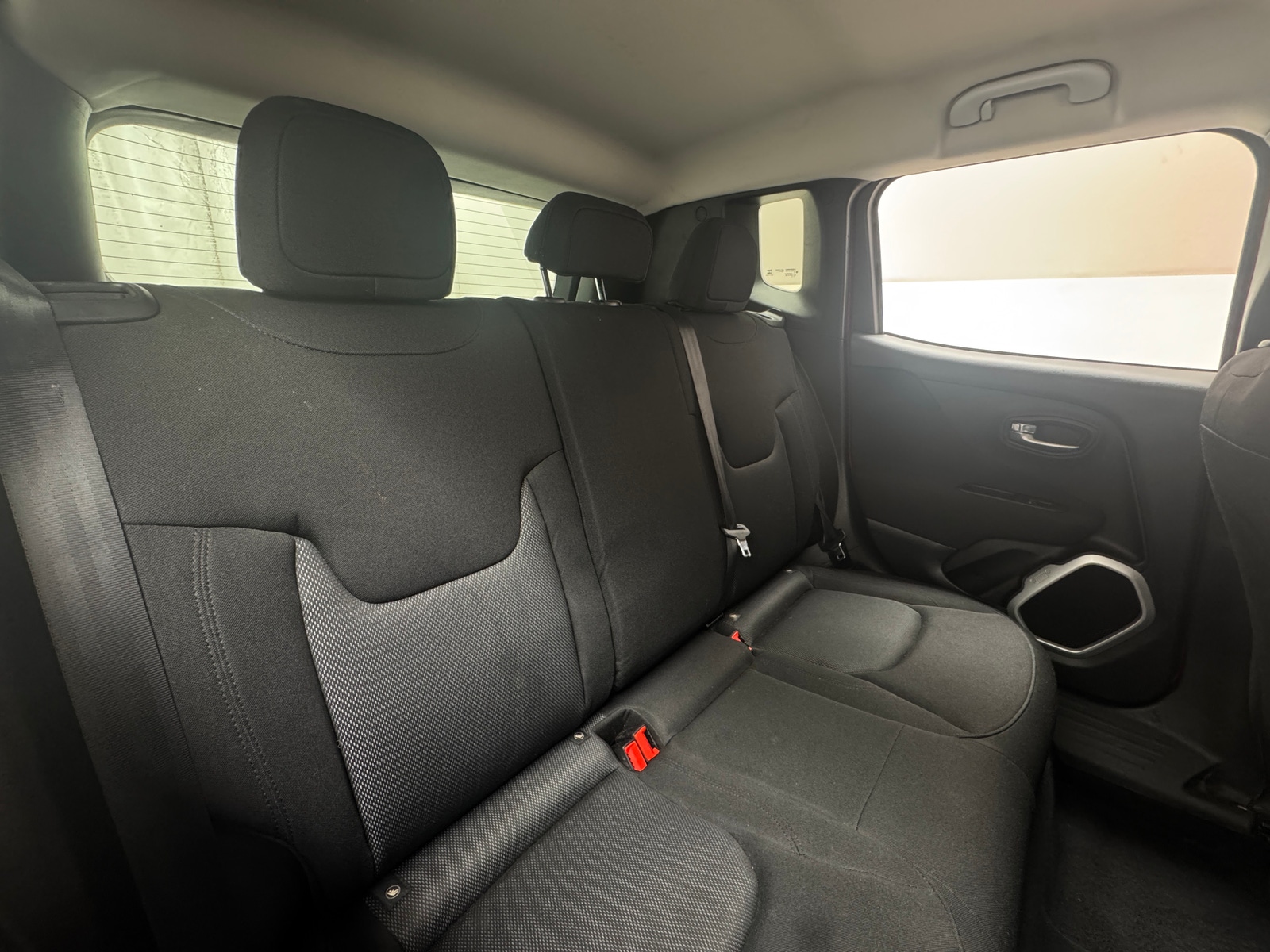 Thumbnail: 2018 Jeep Renegade - 6