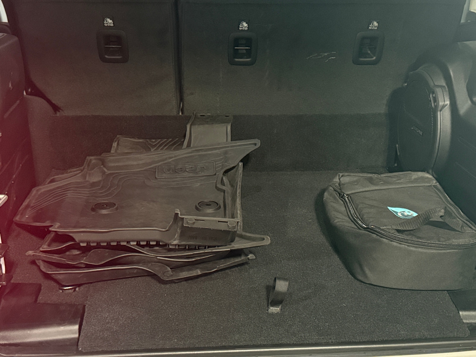 Thumbnail: 2022 Jeep Wrangler - 6