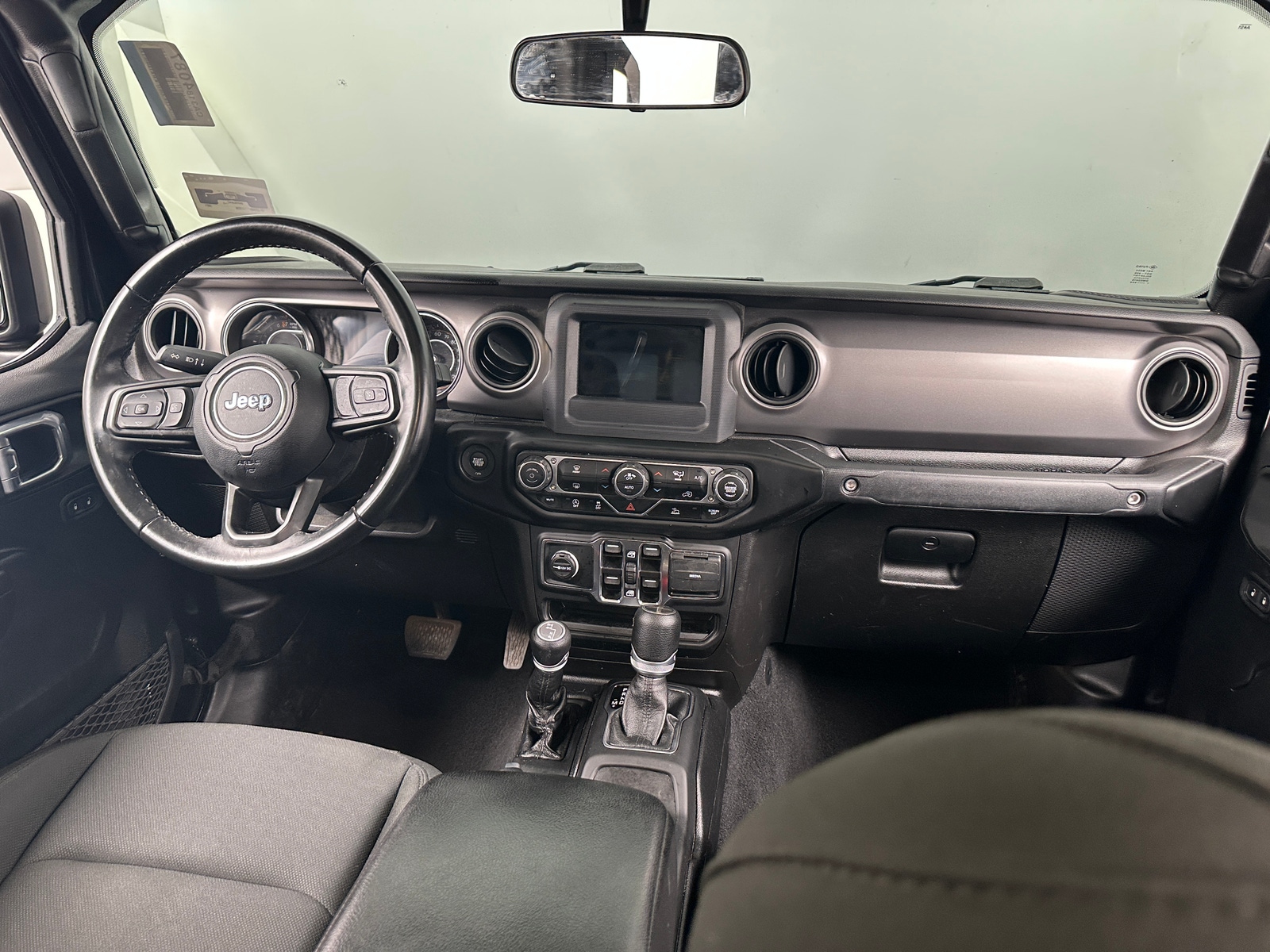 Thumbnail: 2021 Jeep Gladiator - 3