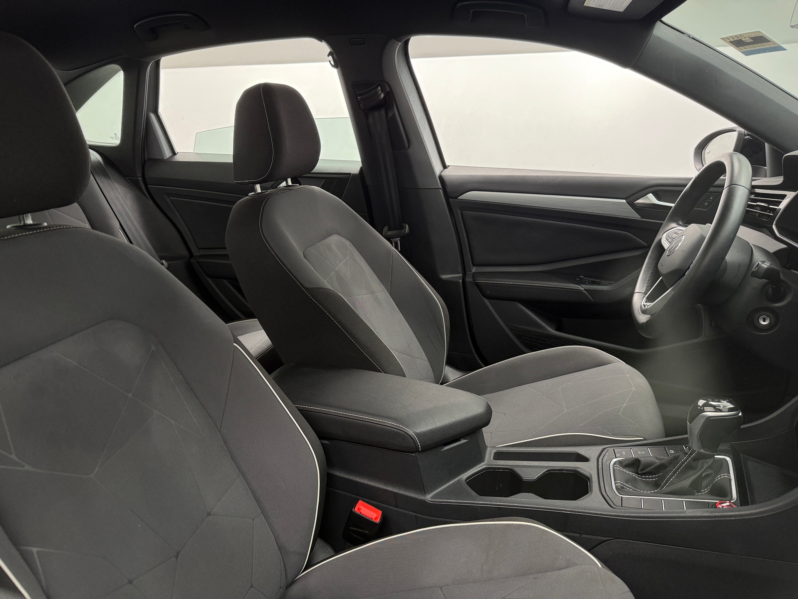 Thumbnail: 2025 Volkswagen Jetta - 2