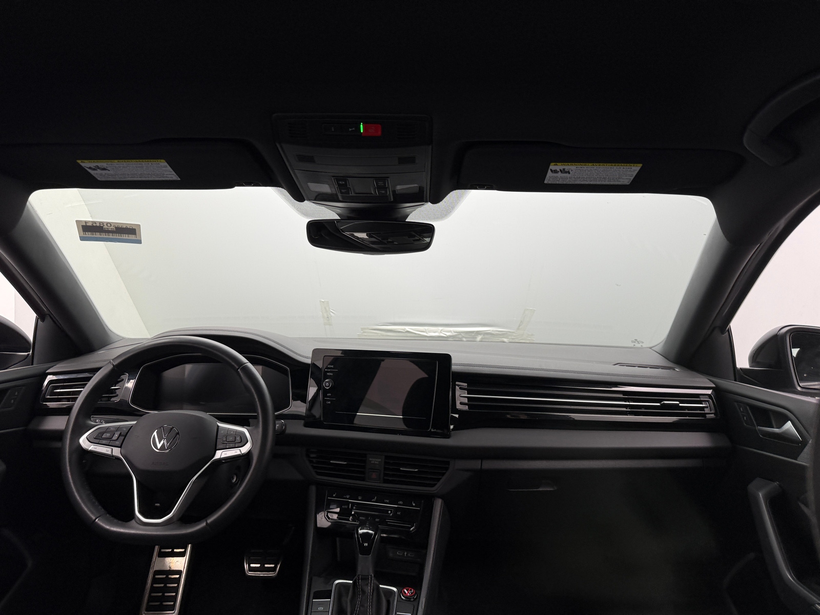 Thumbnail: 2025 Volkswagen Jetta - 3