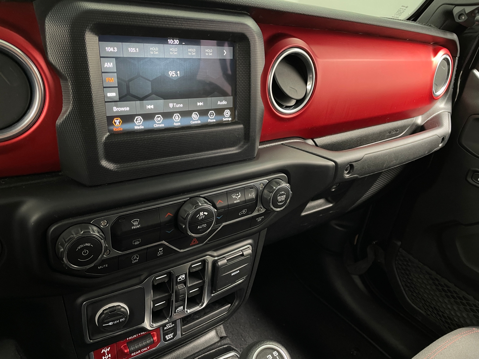 Thumbnail: 2021 Jeep Gladiator - 4