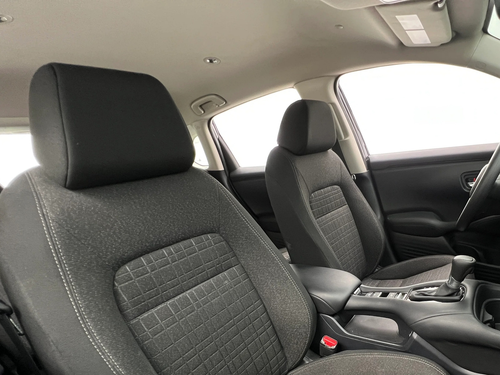 Thumbnail: 2025 Honda HR-V - 2