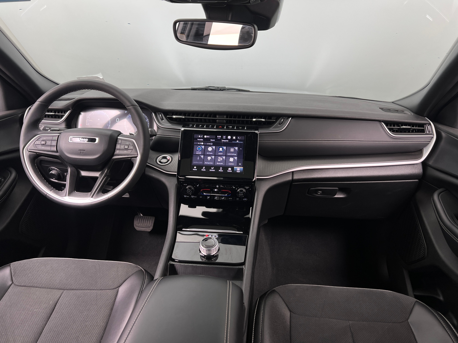 Thumbnail: 2024 Jeep Grand Cherokee - 2